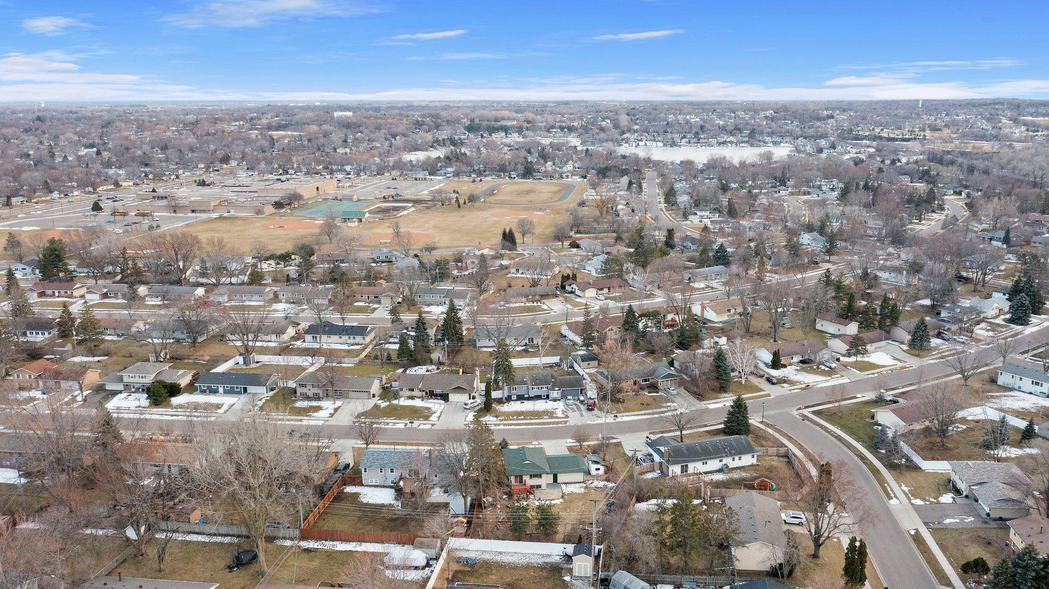 1075 Lowell Drive