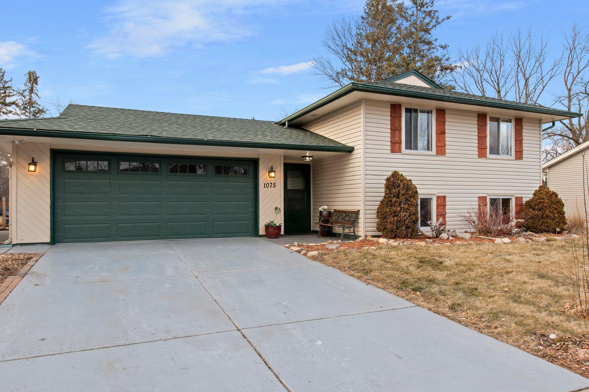 1075 Lowell Drive