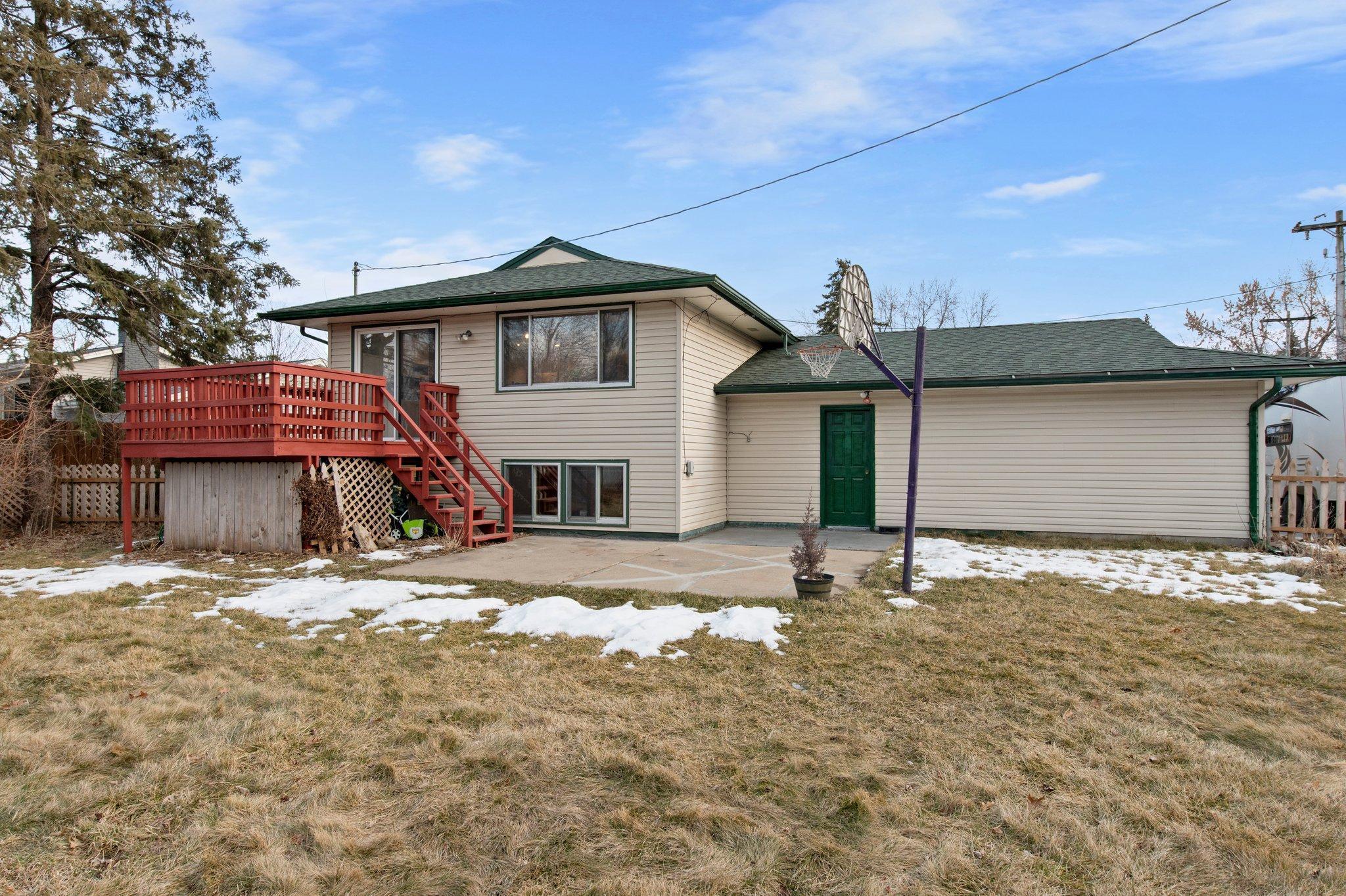 1075 Lowell Drive