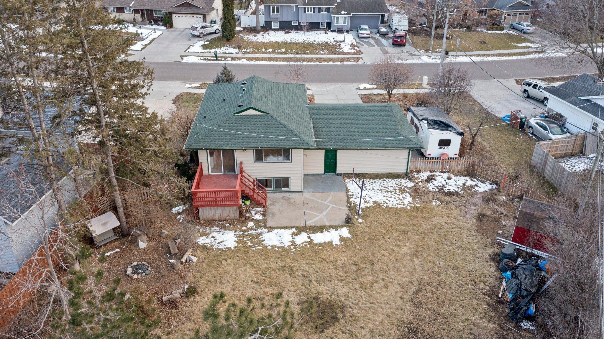 1075 Lowell Drive