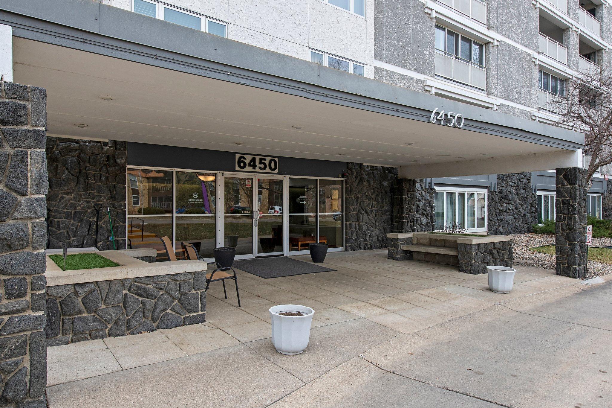 6450 York Avenue S Unit: 318