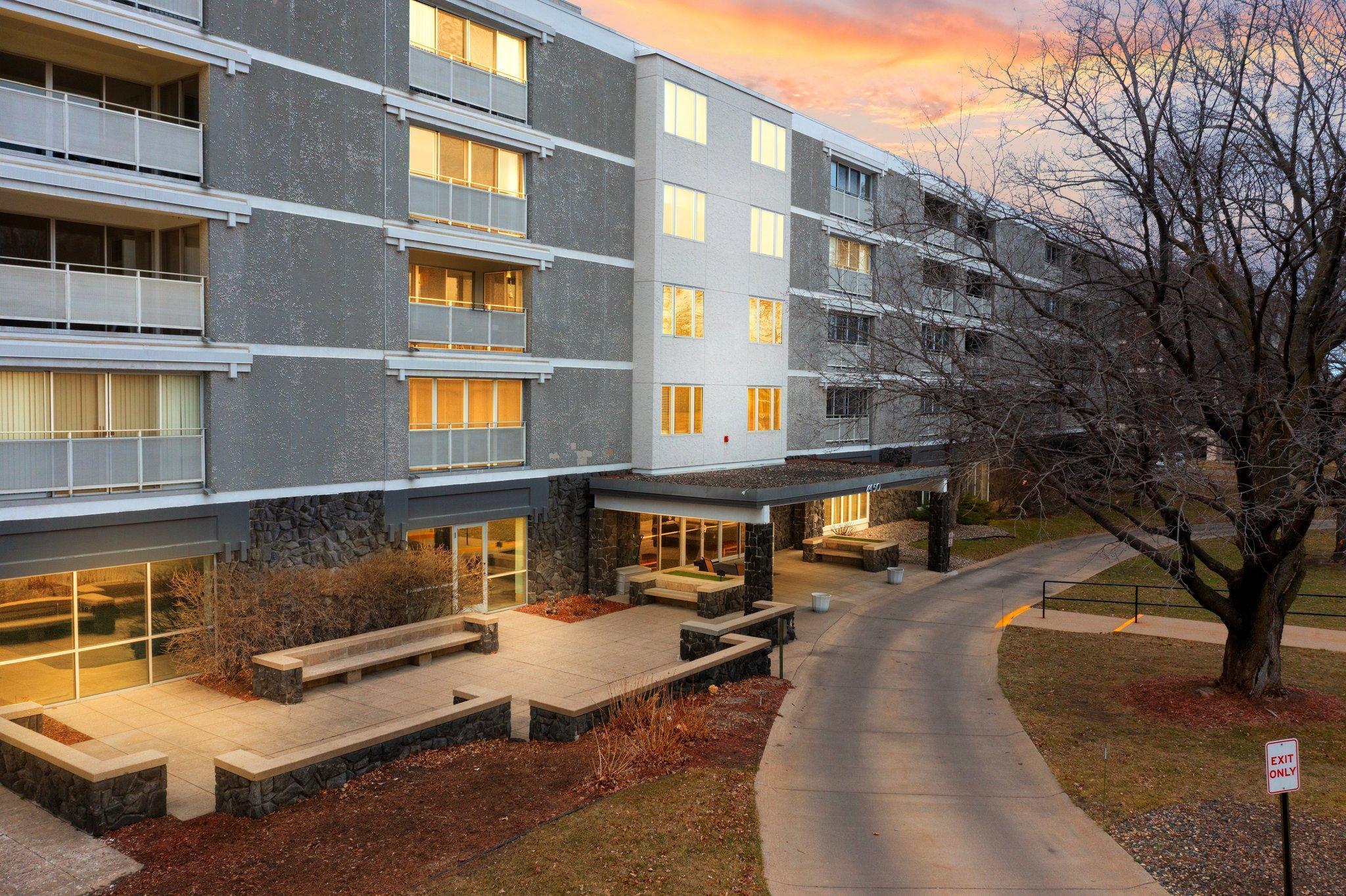 6450 York Avenue S Unit: 318