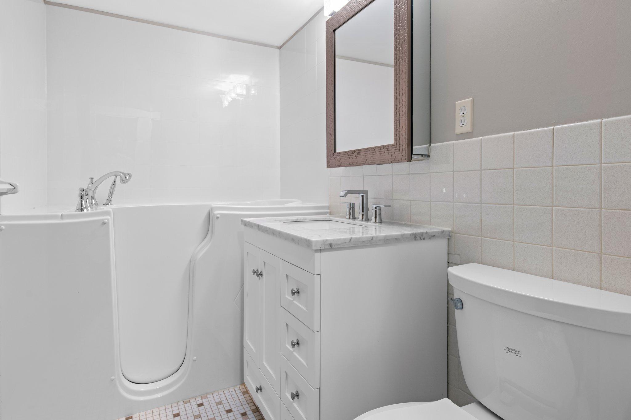 6450 York Avenue S Unit: 318