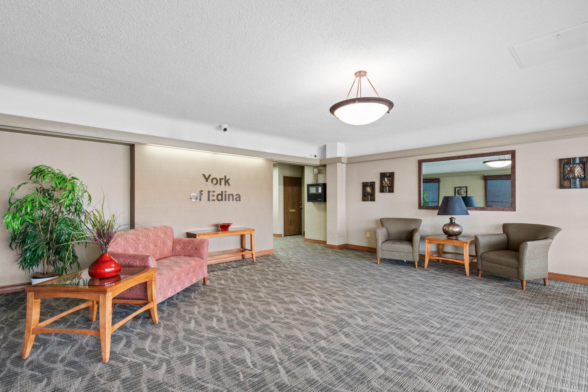 6450 York Avenue S Unit: 318