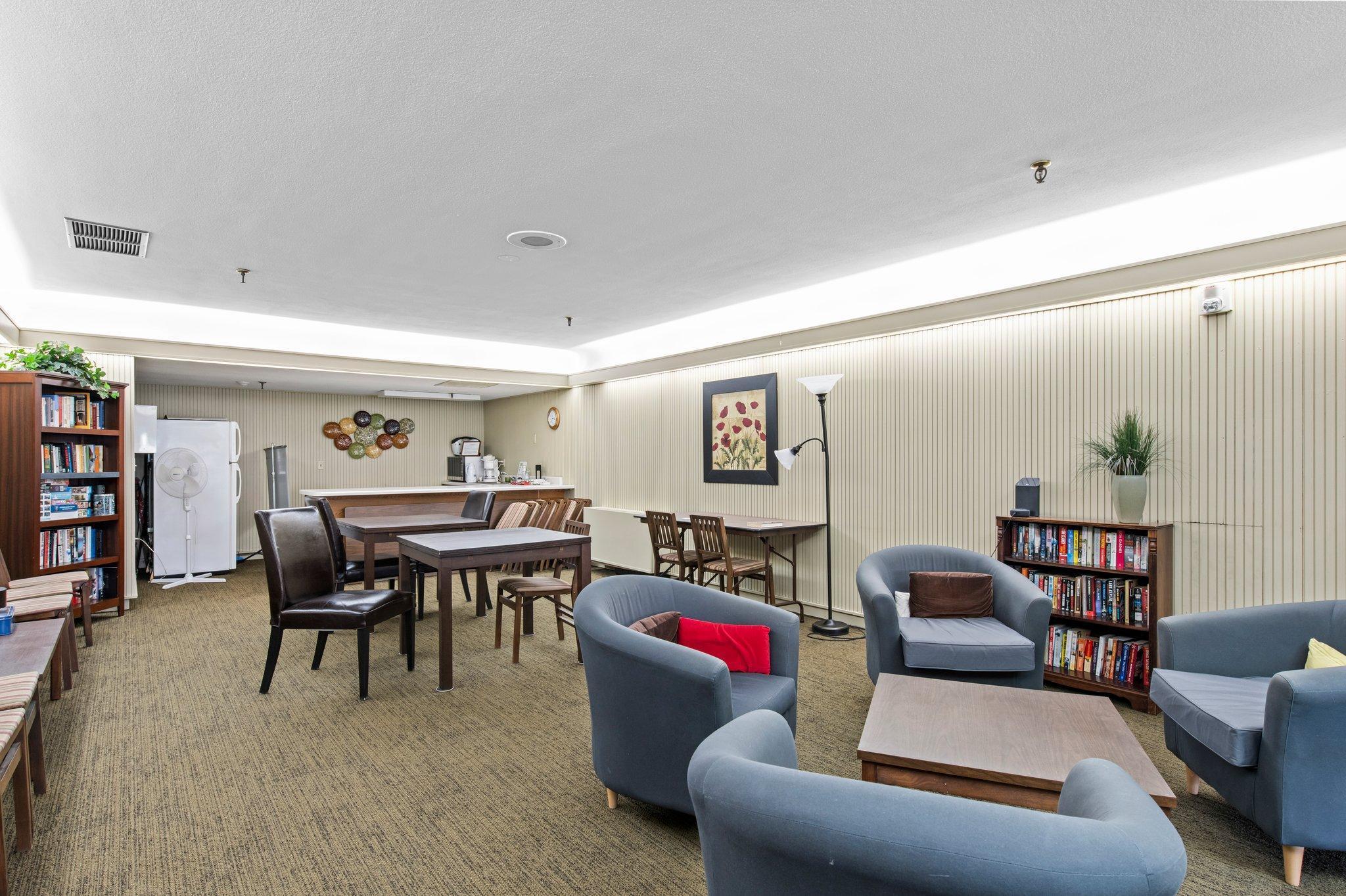 6450 York Avenue S Unit: 318