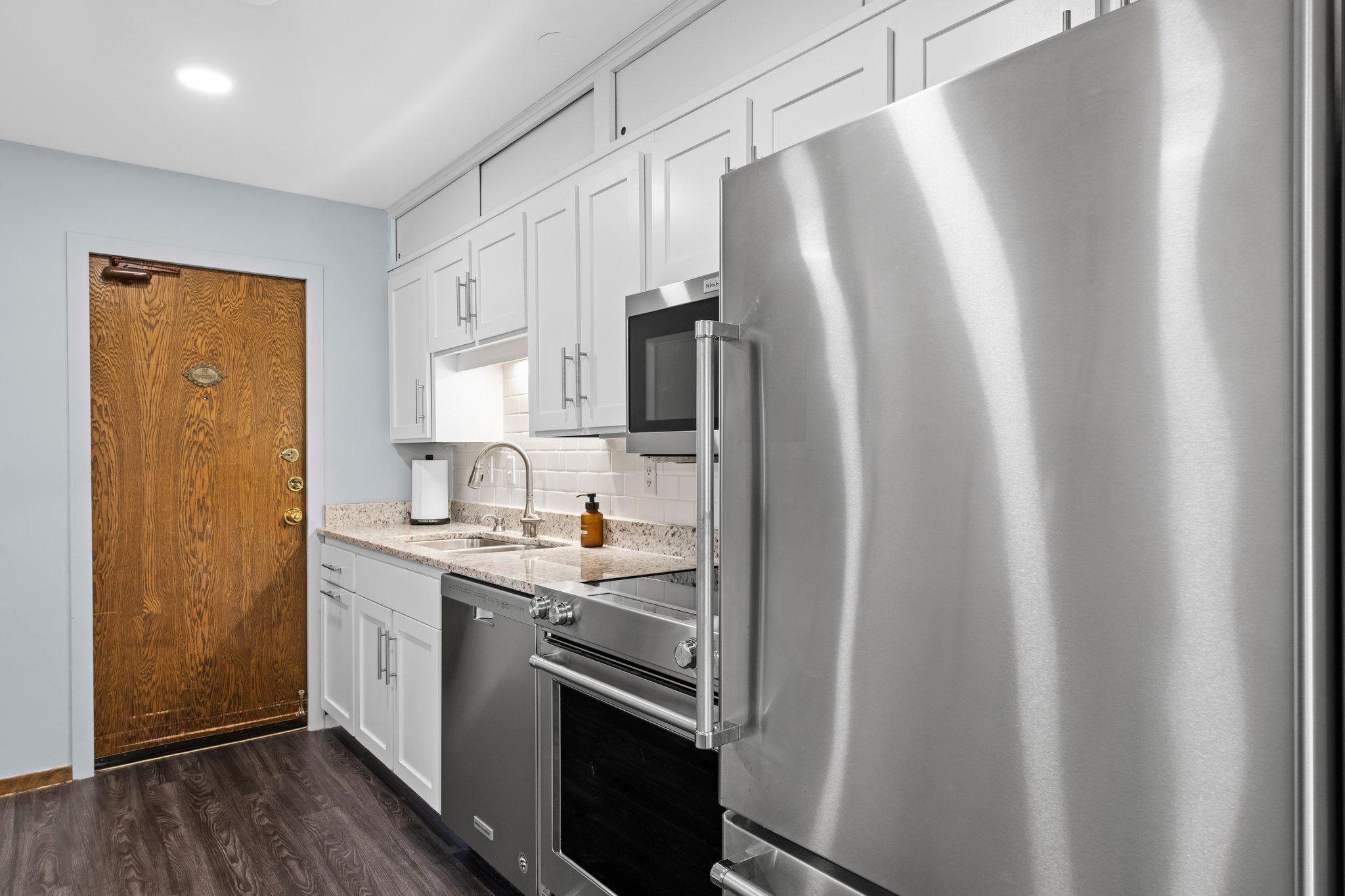 6450 York Avenue S Unit: 318