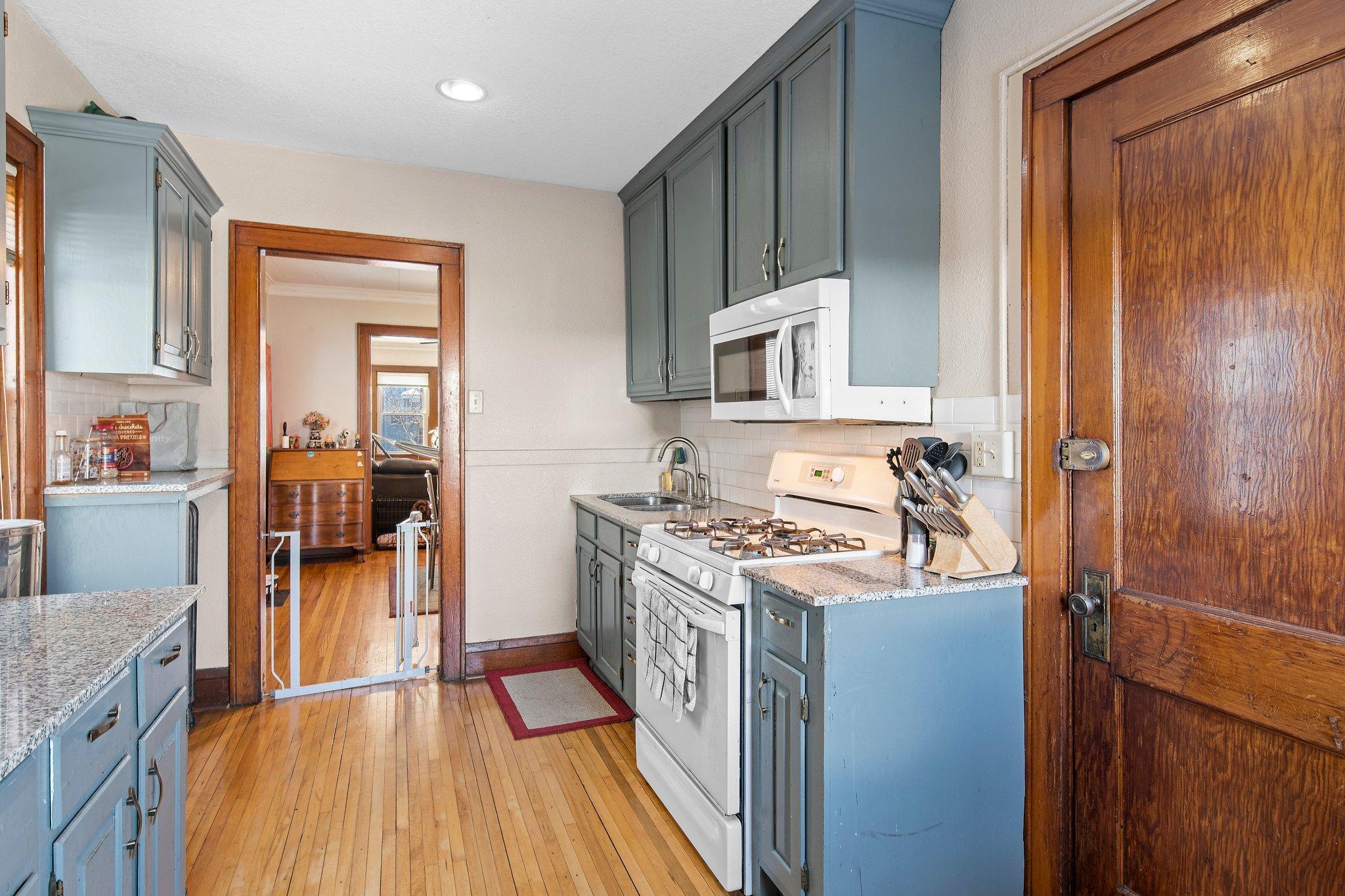 797 Selby Avenue