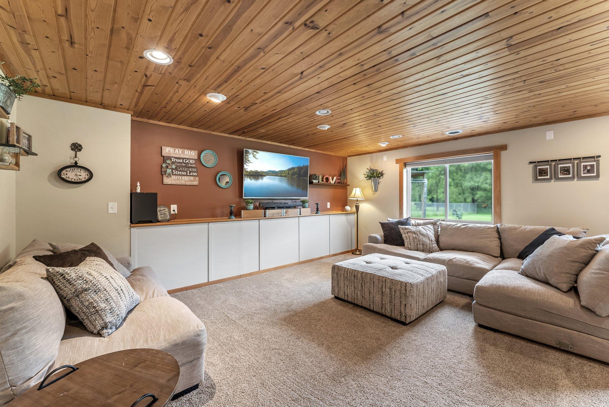 12370 Rolling Ridge Road