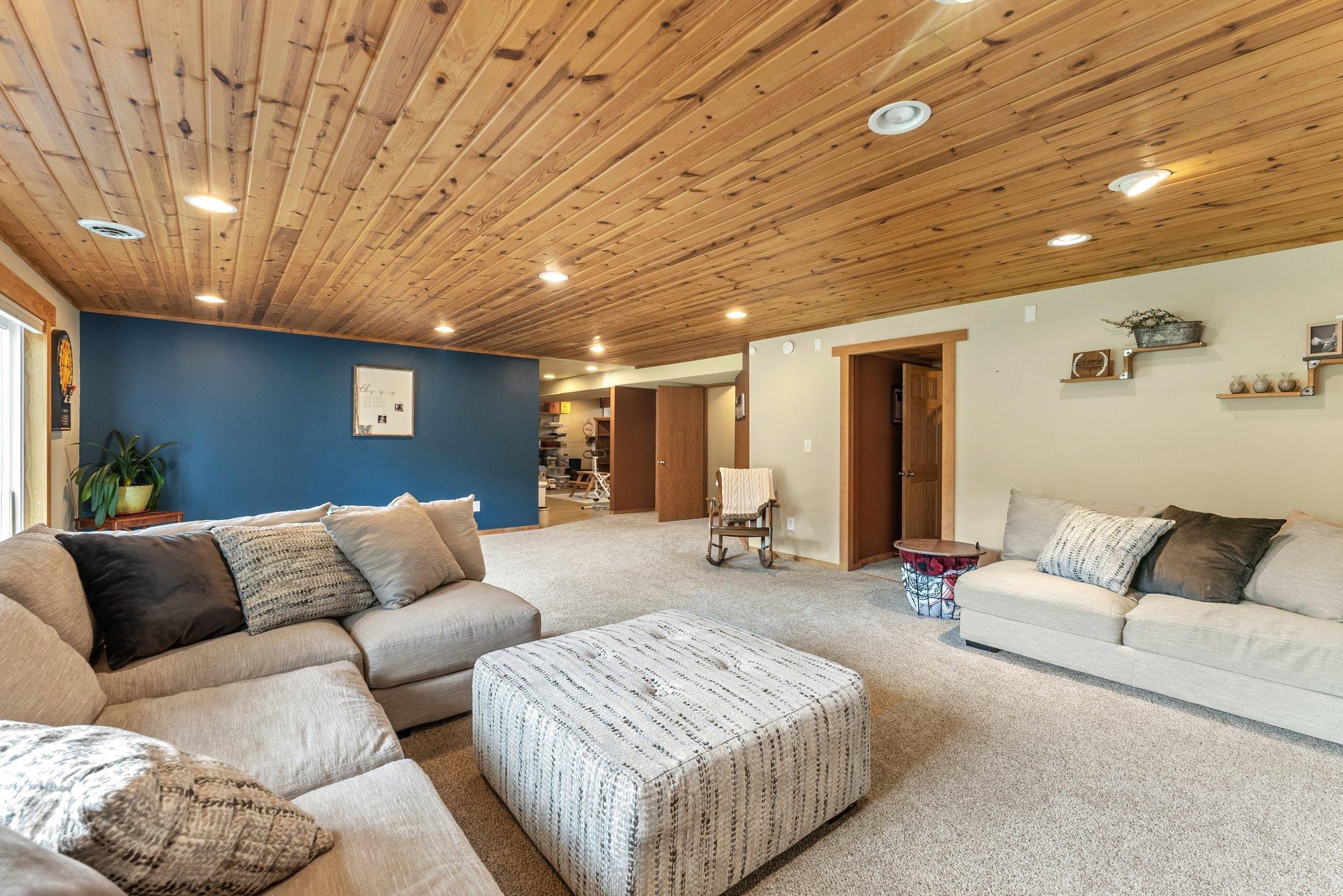 12370 Rolling Ridge Road