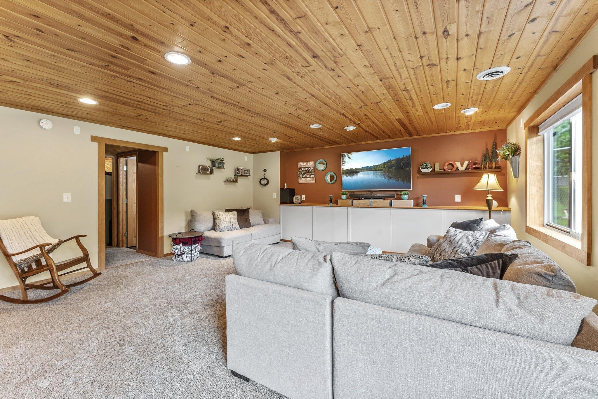 12370 Rolling Ridge Road