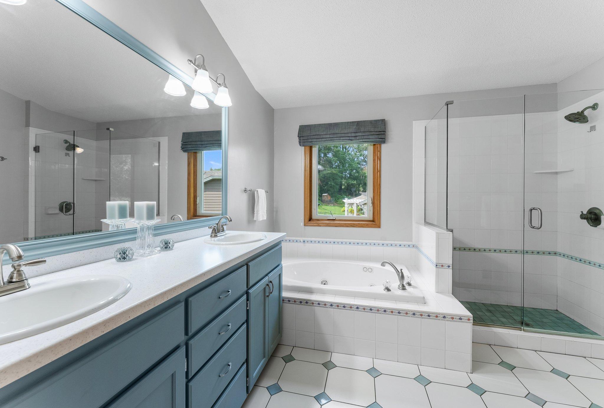 4977 Forest Glen Court