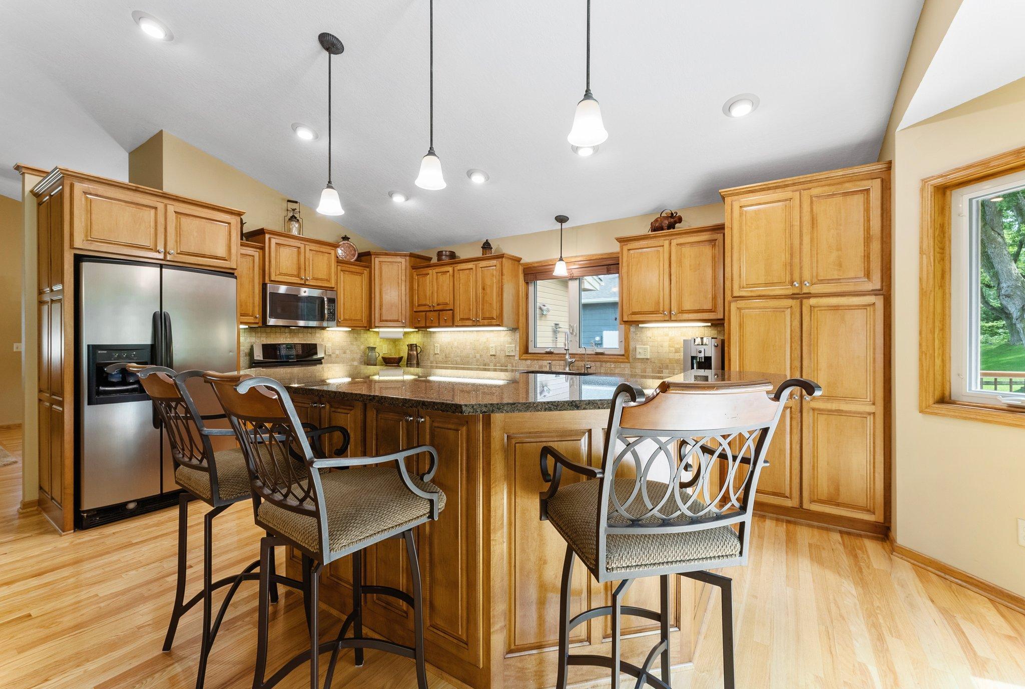 4977 Forest Glen Court