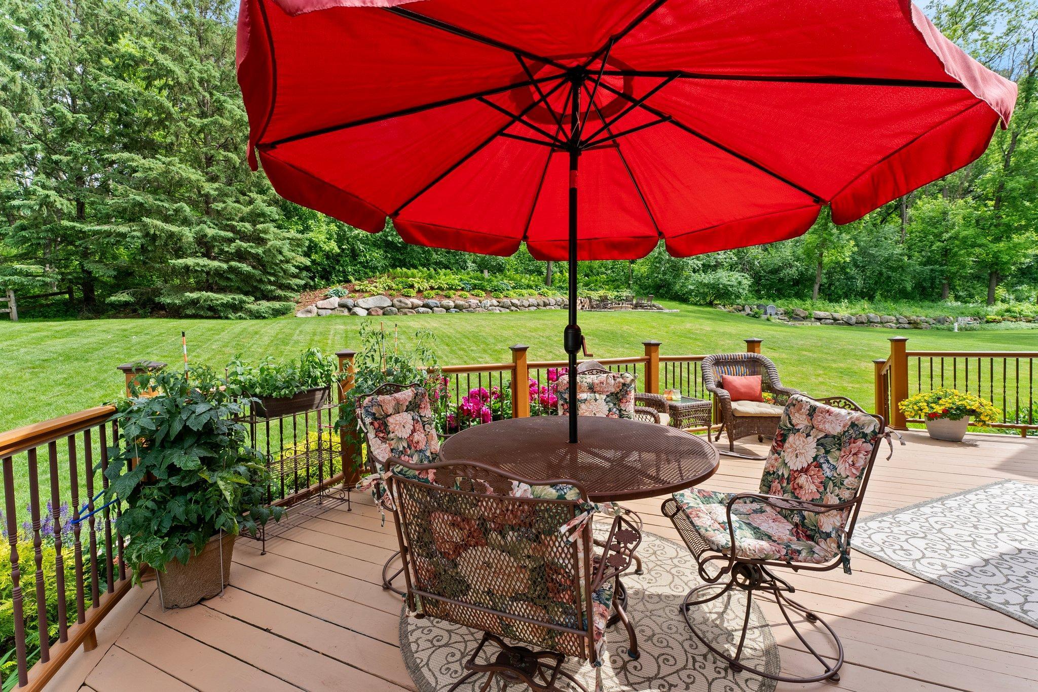 4977 Forest Glen Court