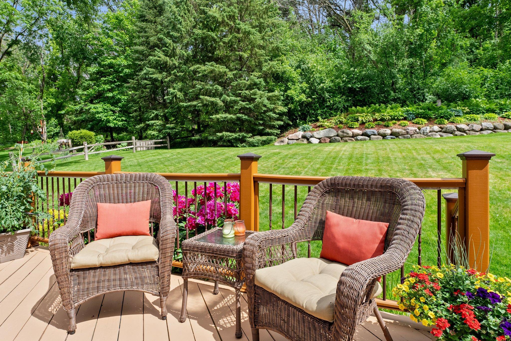 4977 Forest Glen Court