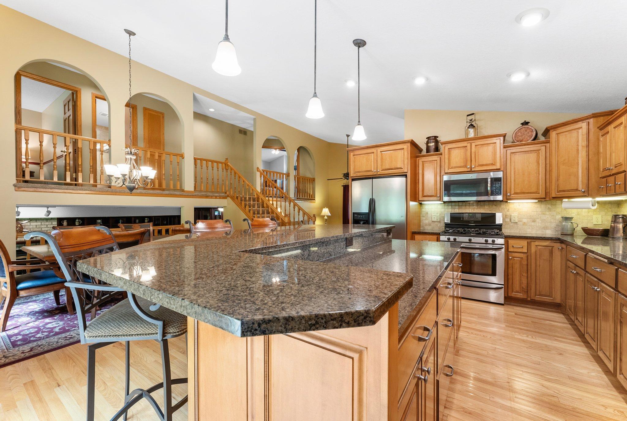 4977 Forest Glen Court