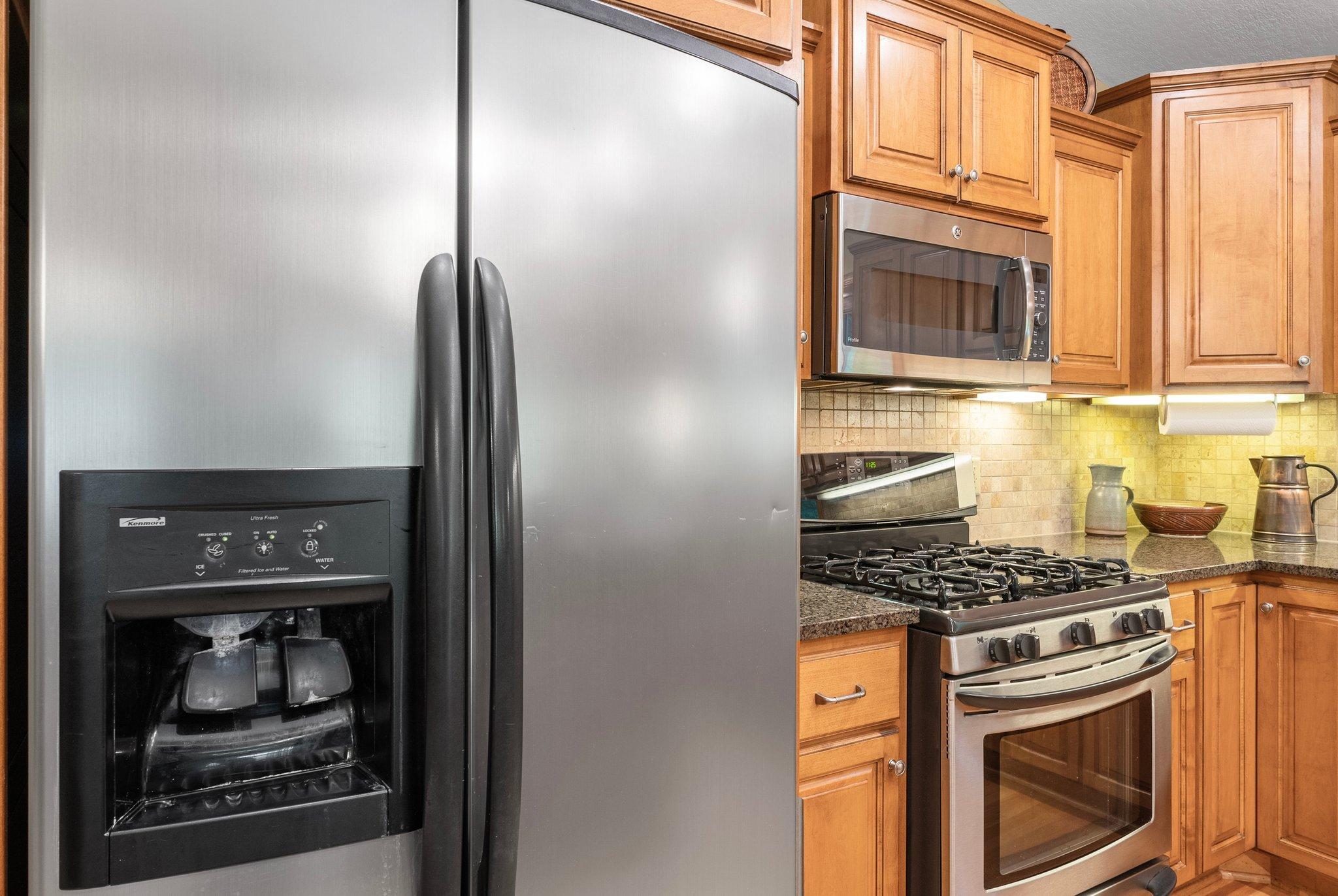 4977 Forest Glen Court