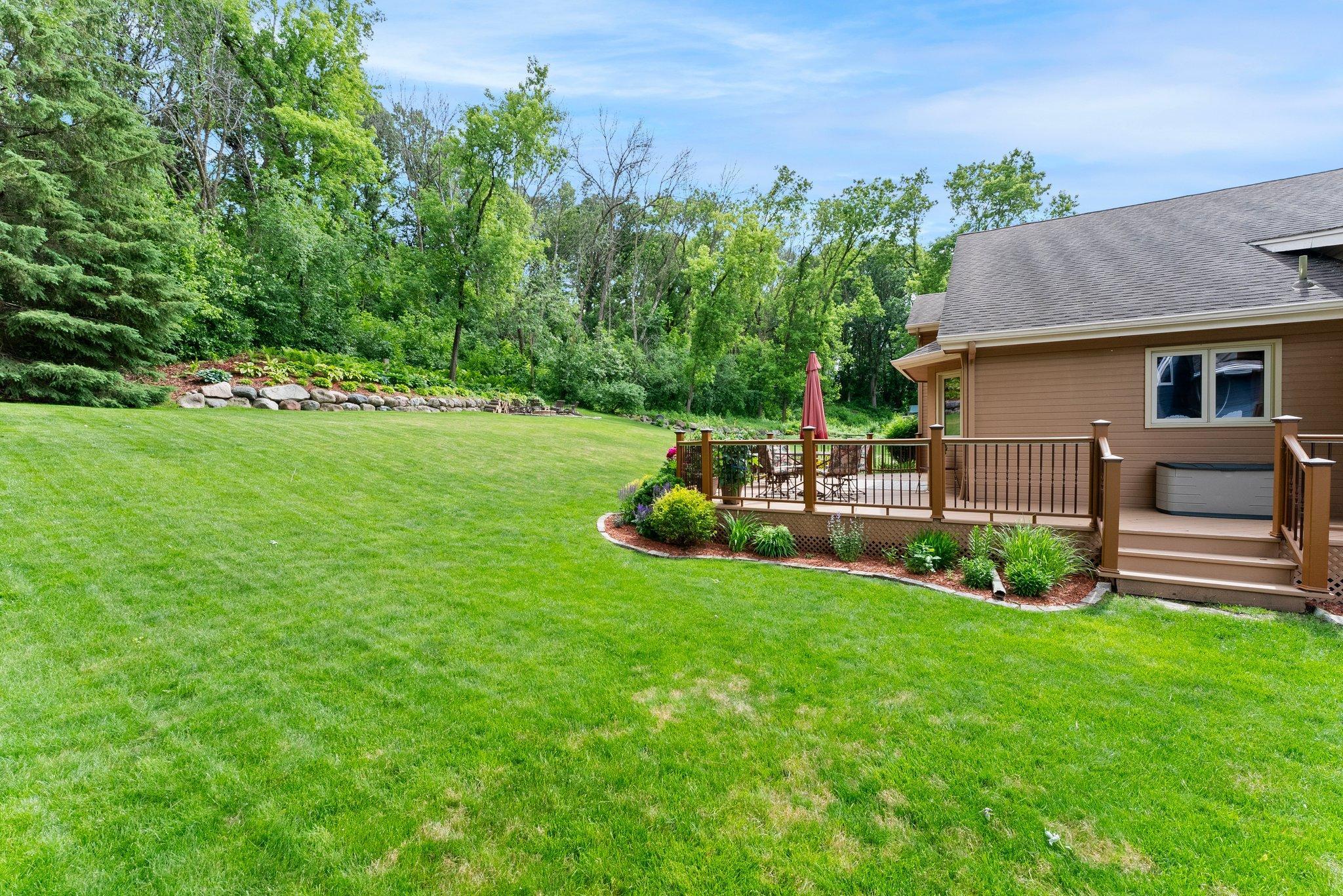 4977 Forest Glen Court