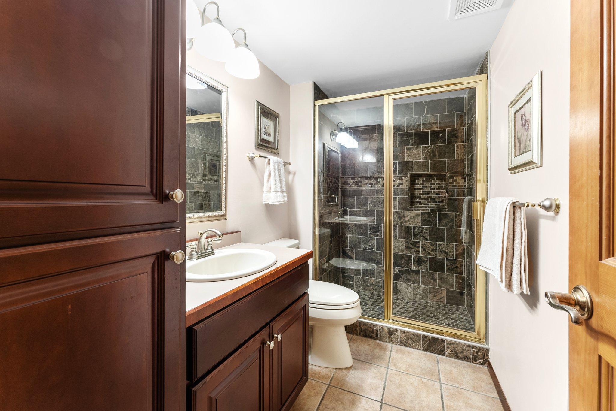 4977 Forest Glen Court