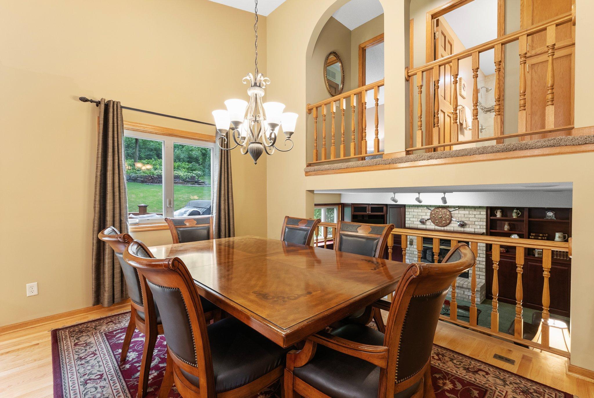 4977 Forest Glen Court