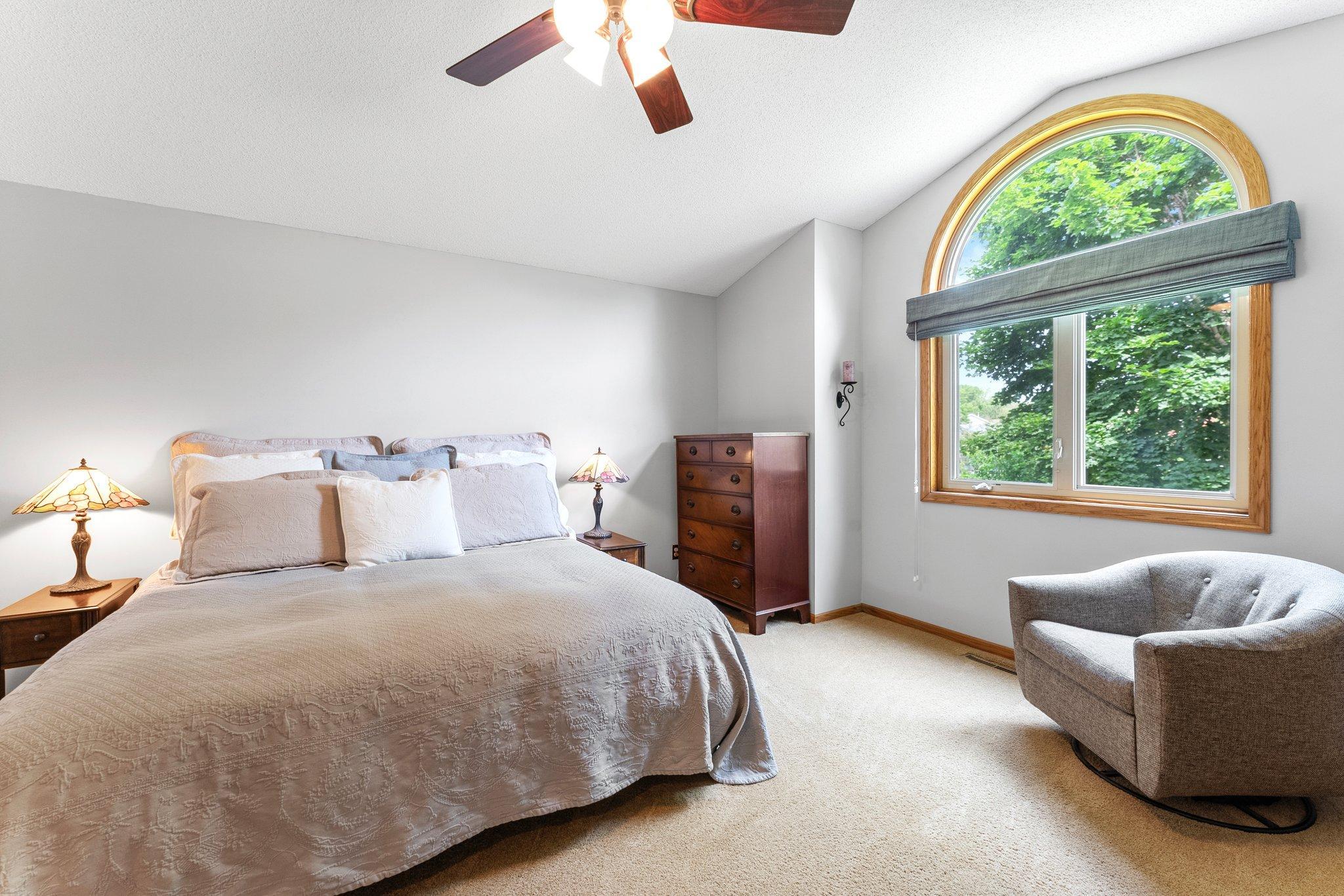 4977 Forest Glen Court