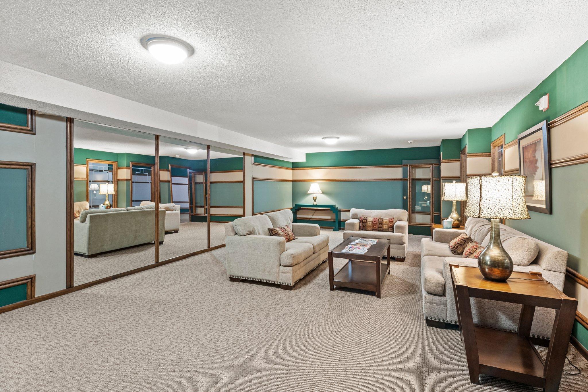 6710 Vernon Avenue S Unit: 219