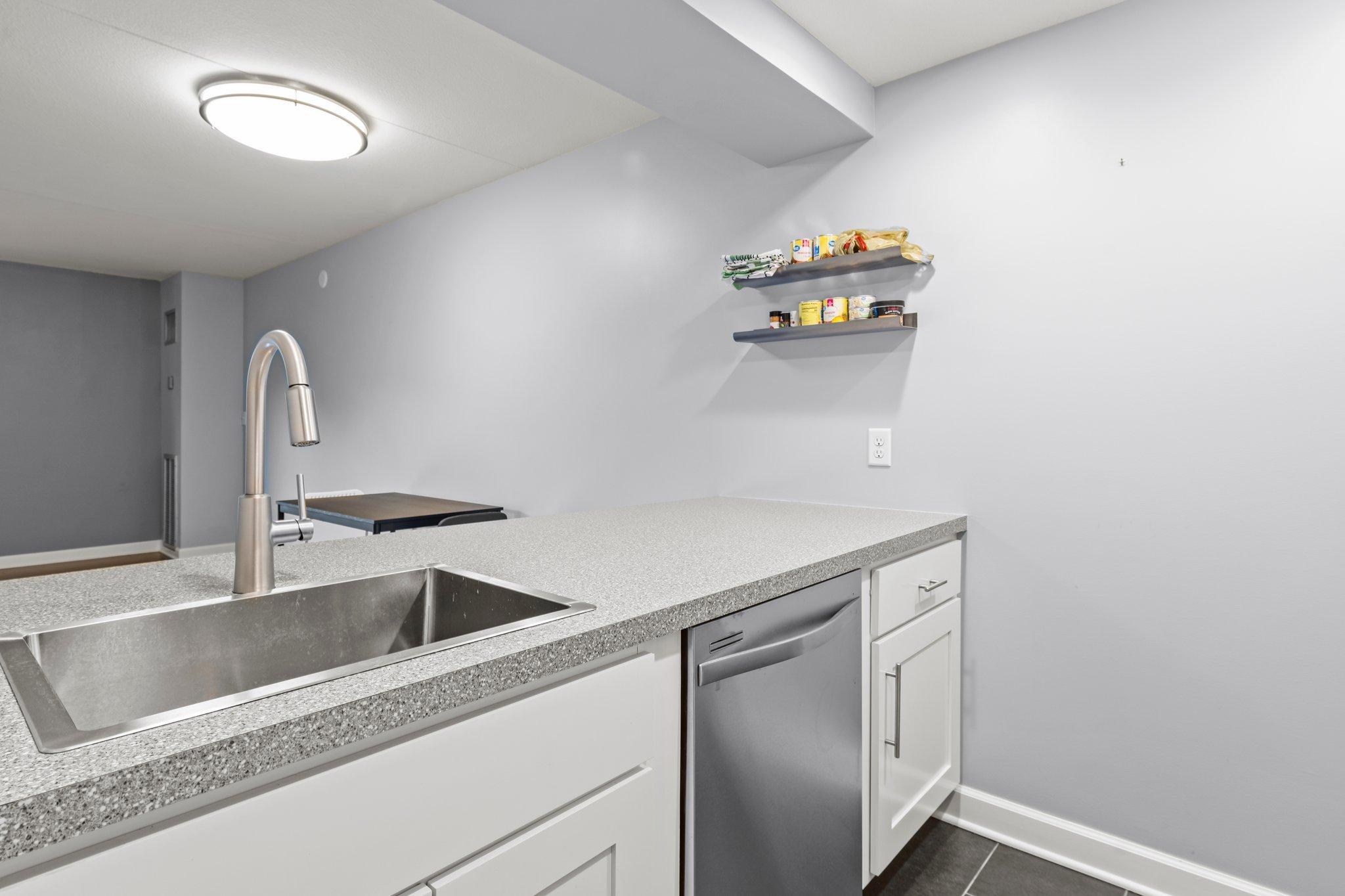6710 Vernon Avenue S Unit: 219