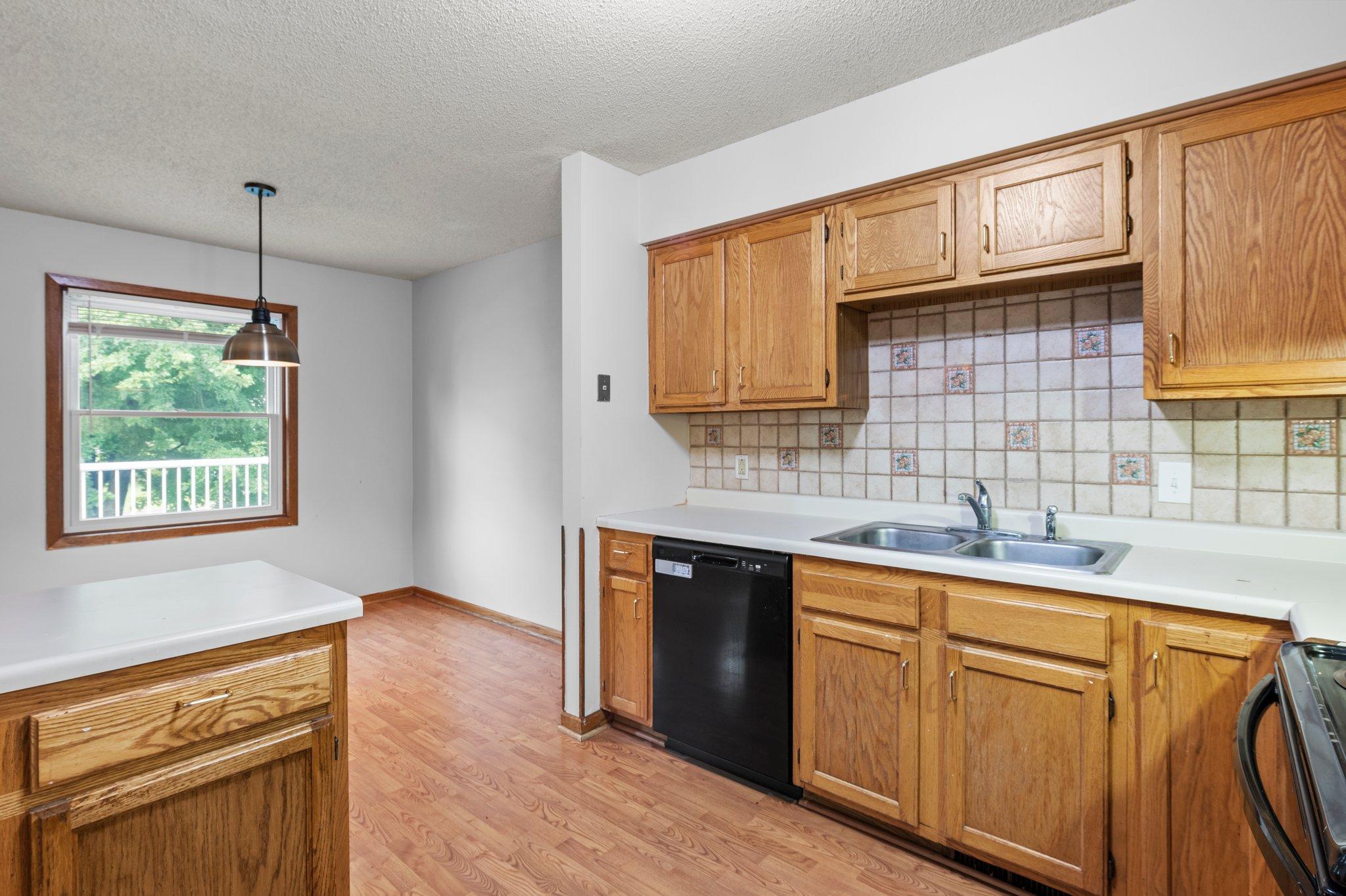 4100 S Meadowlark Road