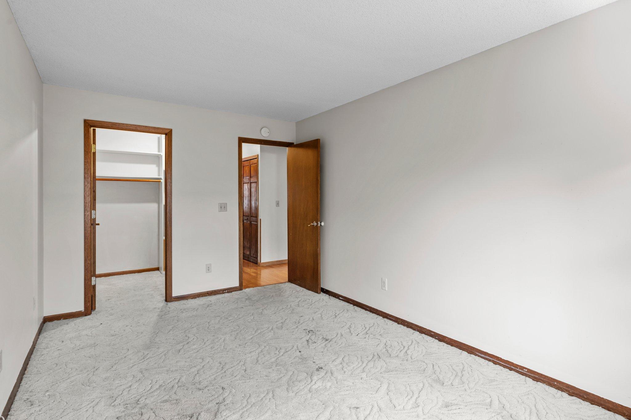 4100 S Meadowlark Road