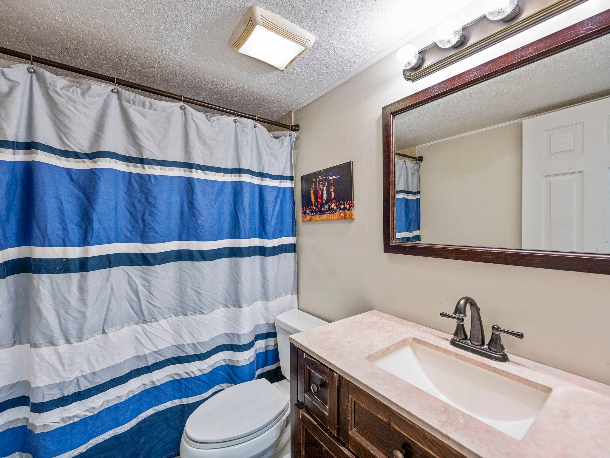 1544 Greenwood Court N