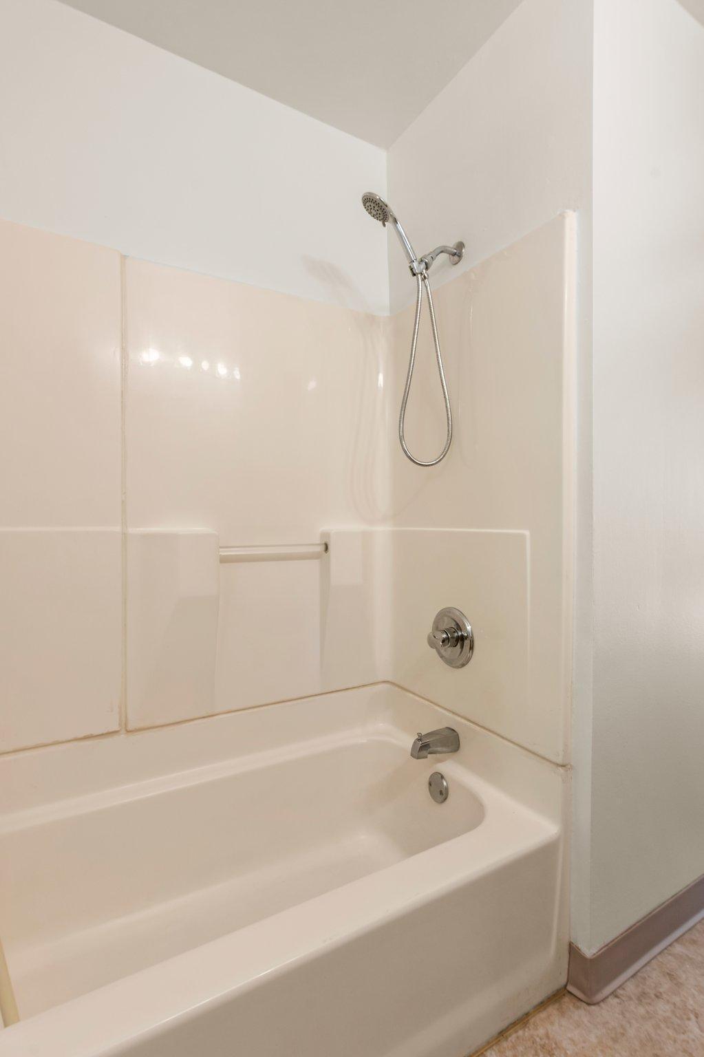 315 Hurley Street W