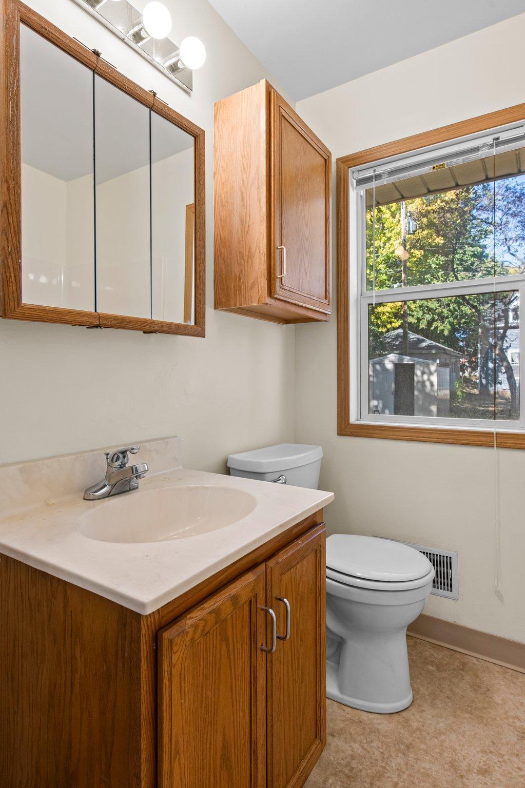 315 Hurley Street W
