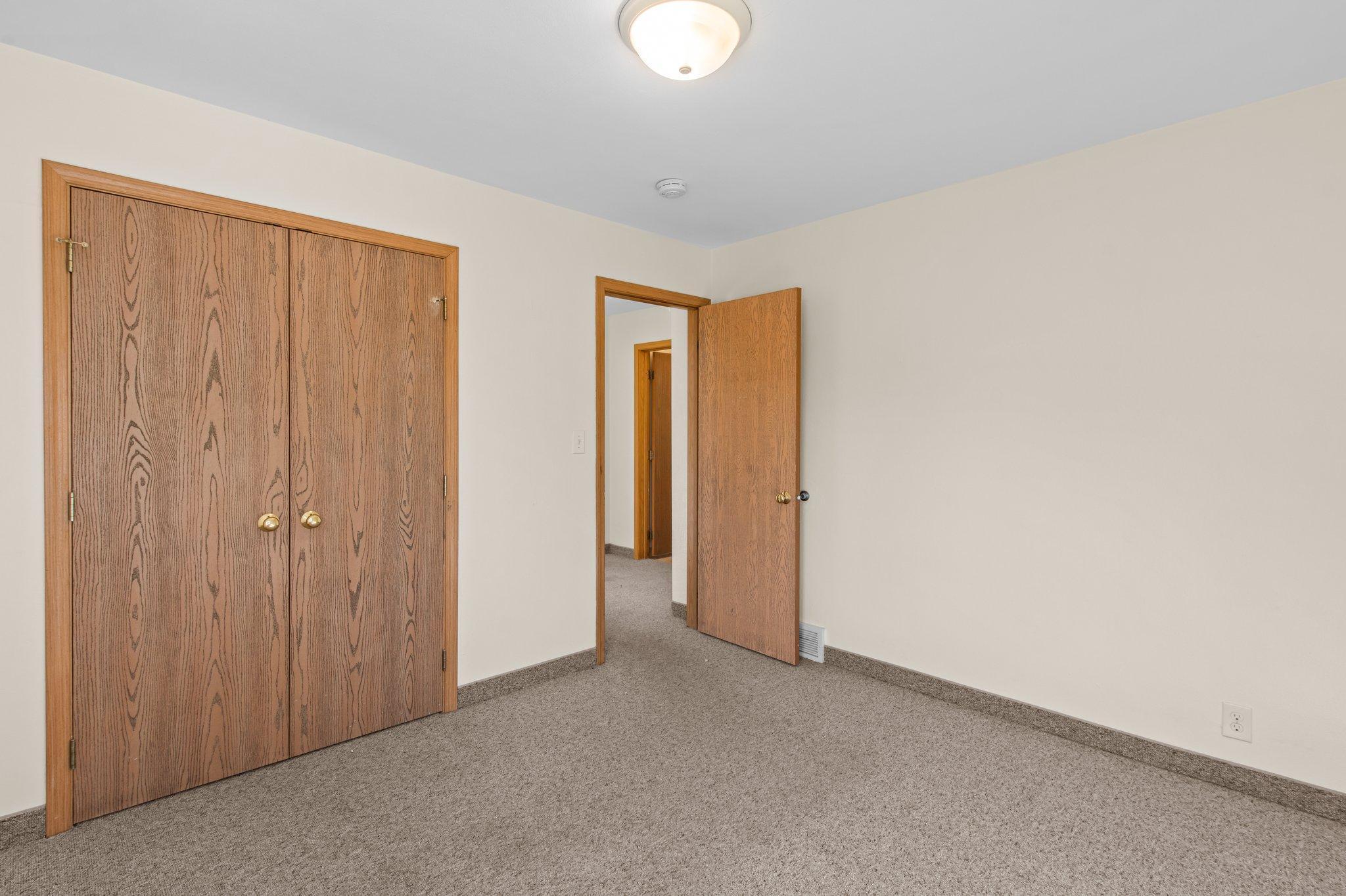 315 Hurley Street W