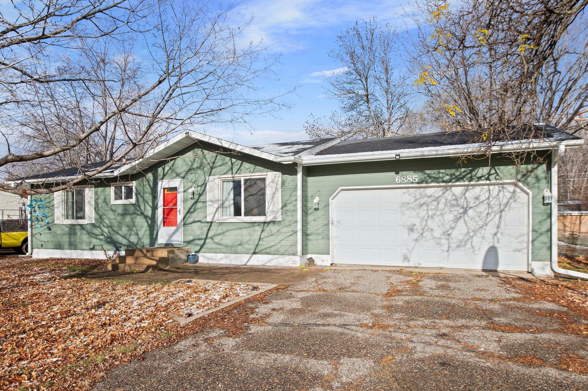 6885 161st Street W