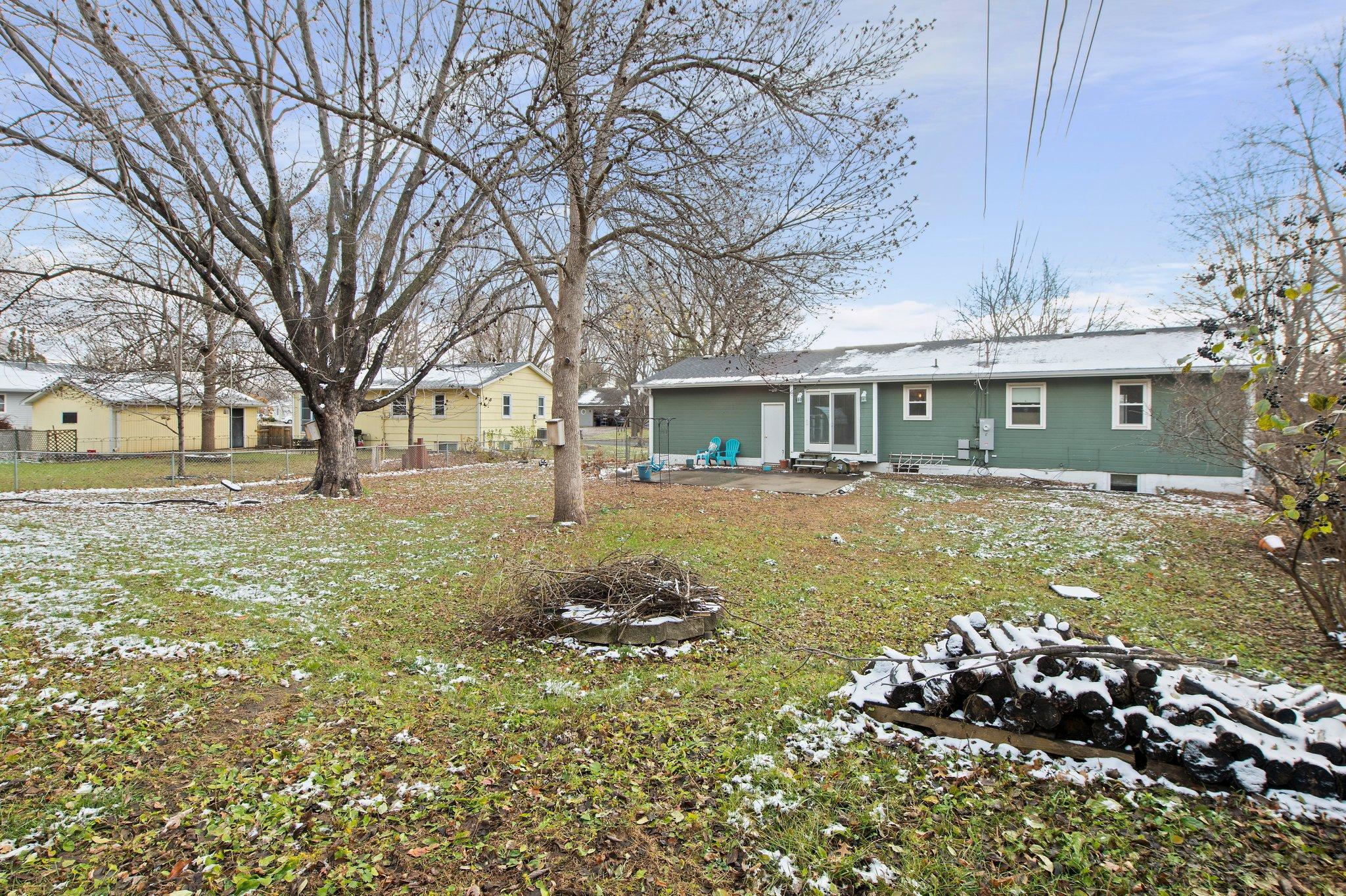 6885 161st Street W