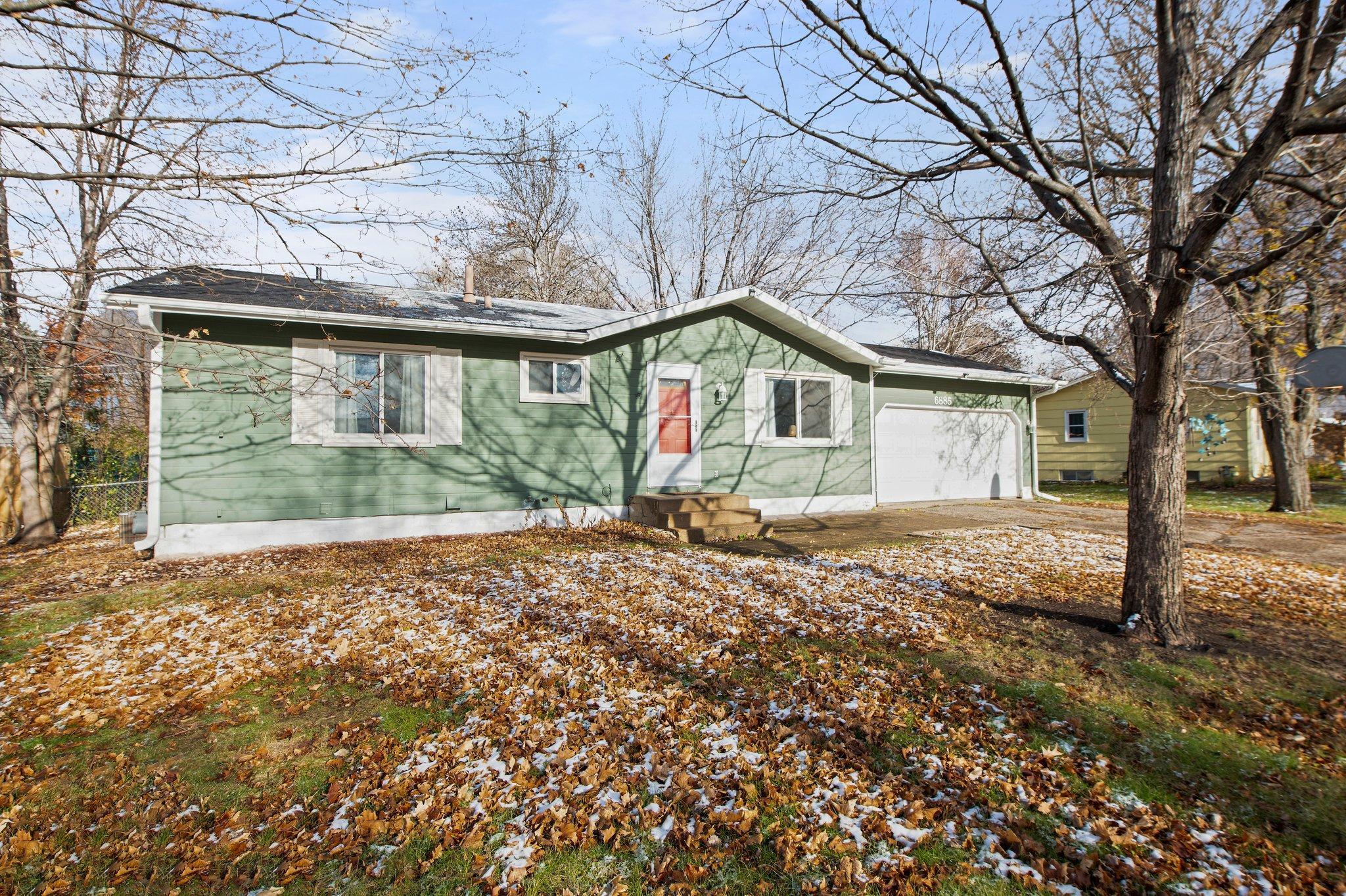 6885 161st Street W