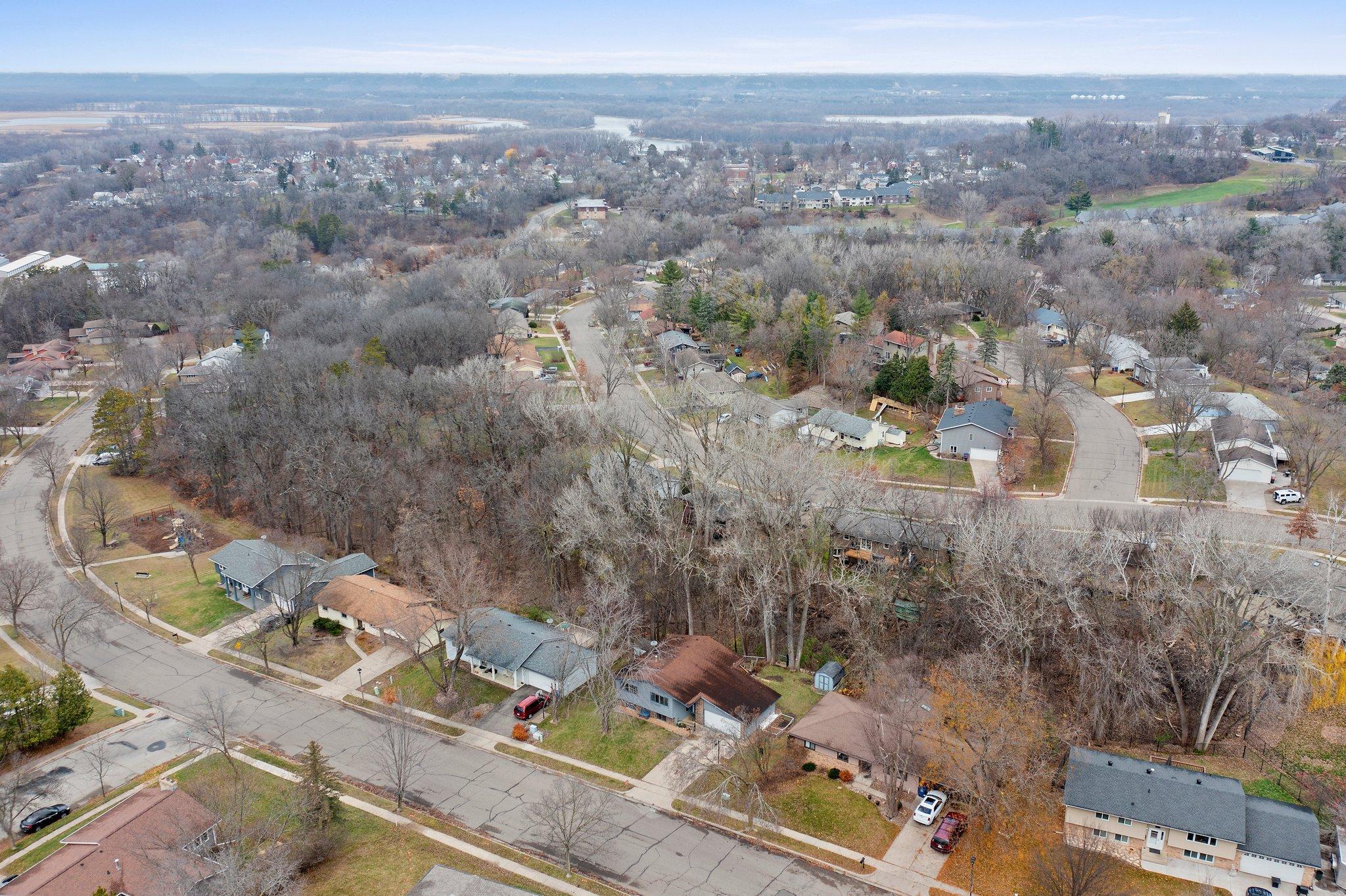 1728 Woodland Drive
