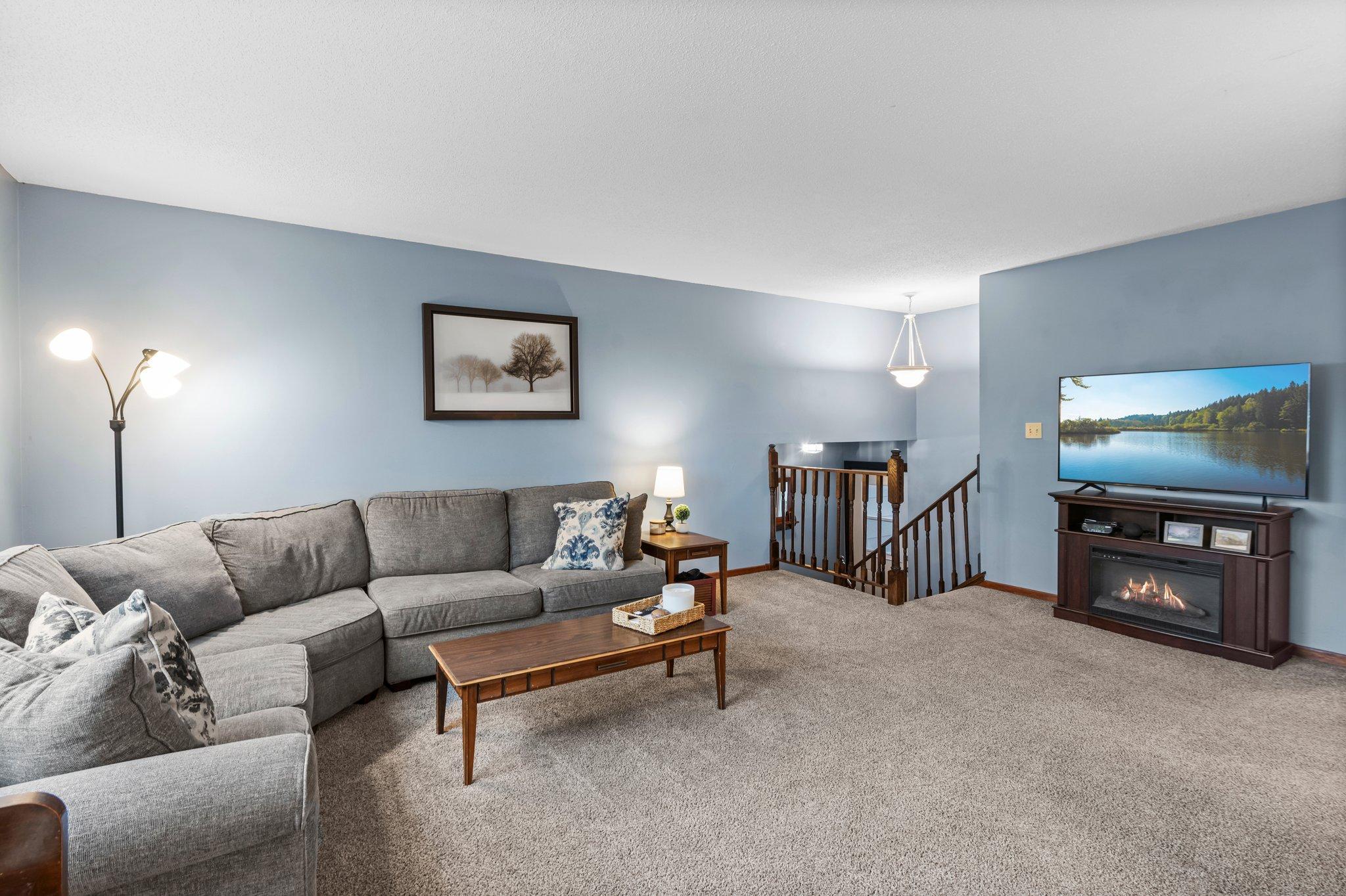 1728 Woodland Drive