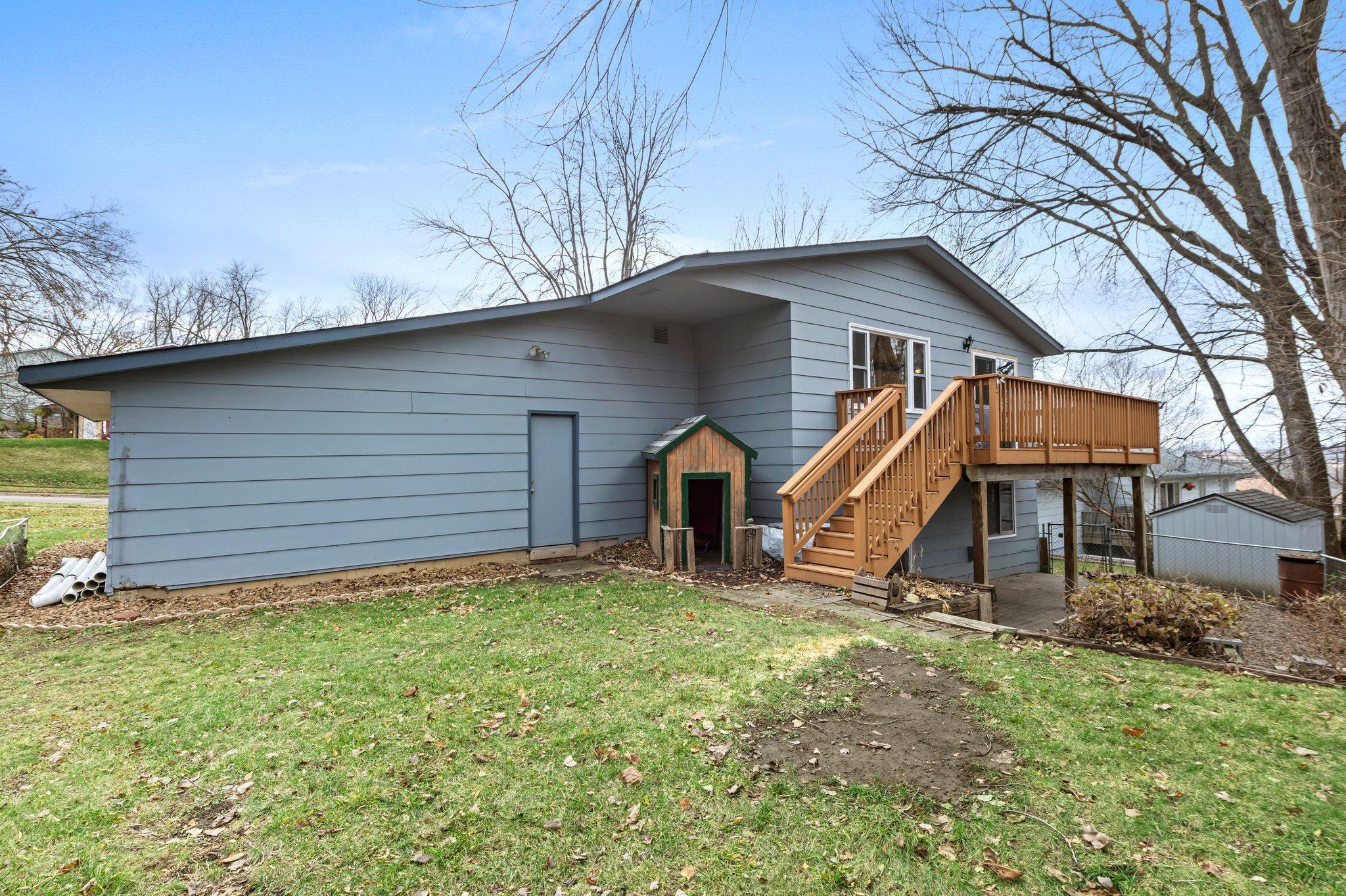 1728 Woodland Drive