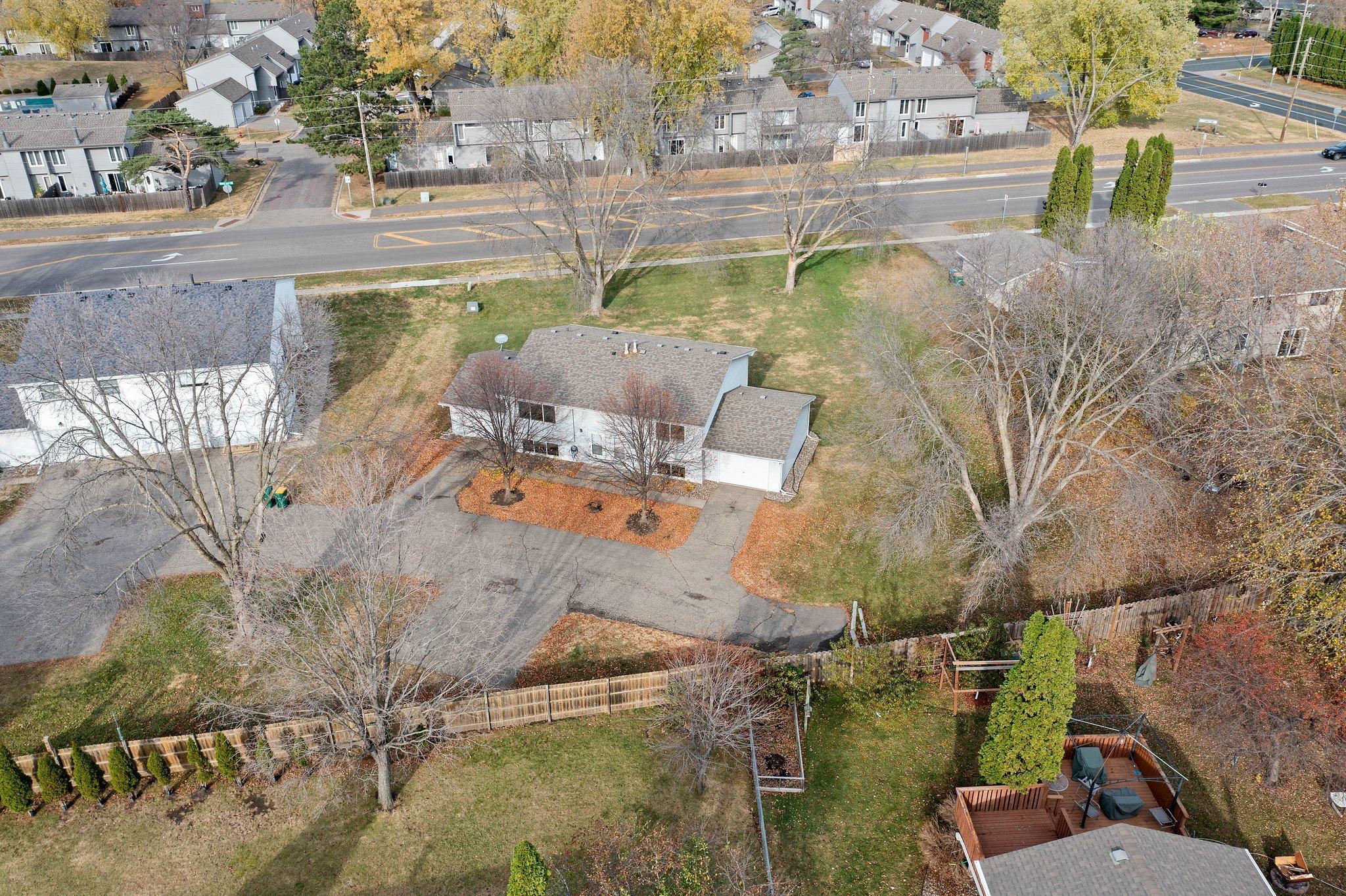 3808 Lodestone Lane