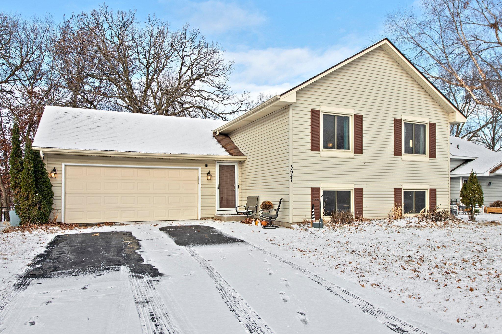 3647 Falcon Way