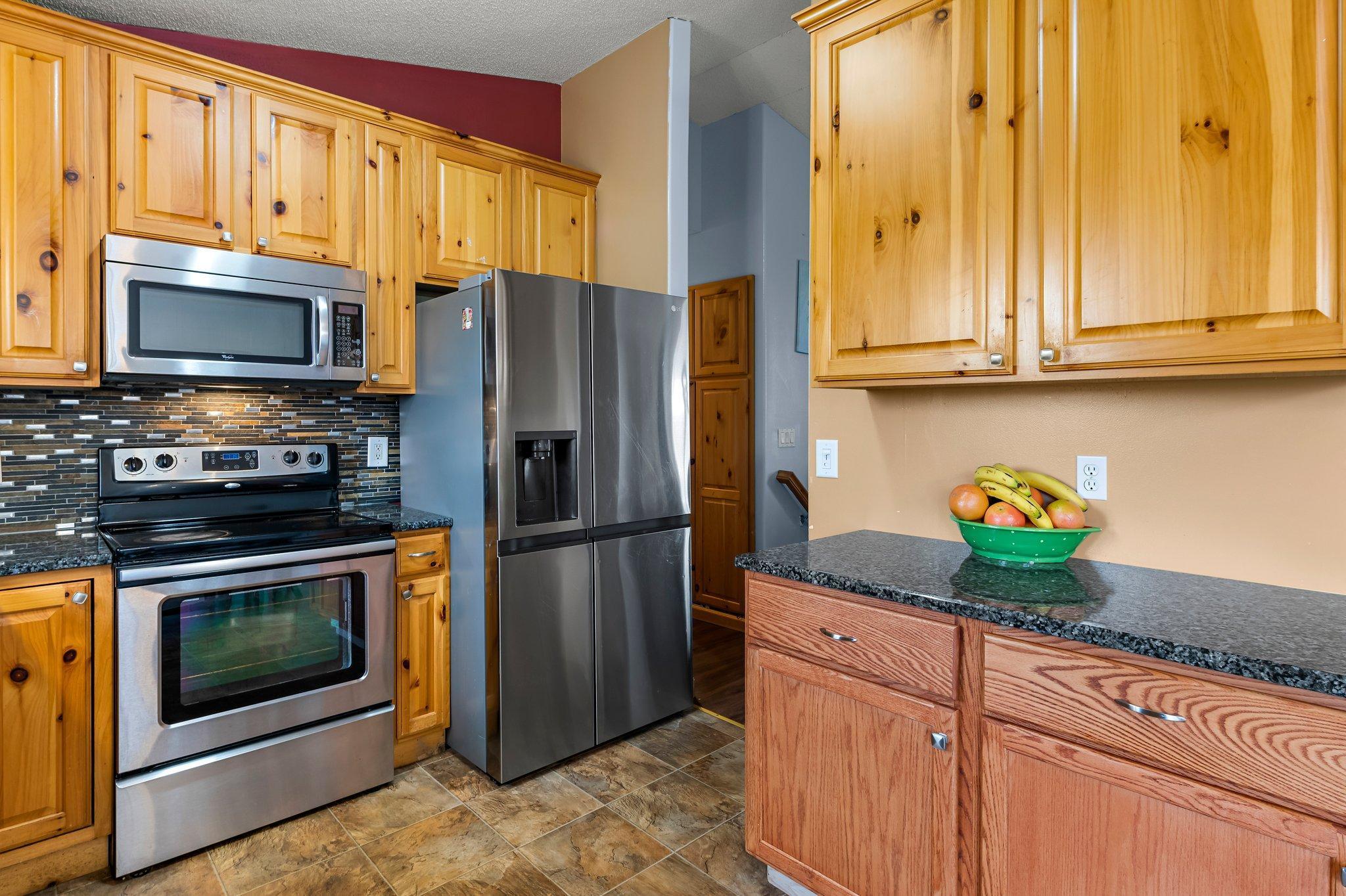 2204 Greenbriar Court