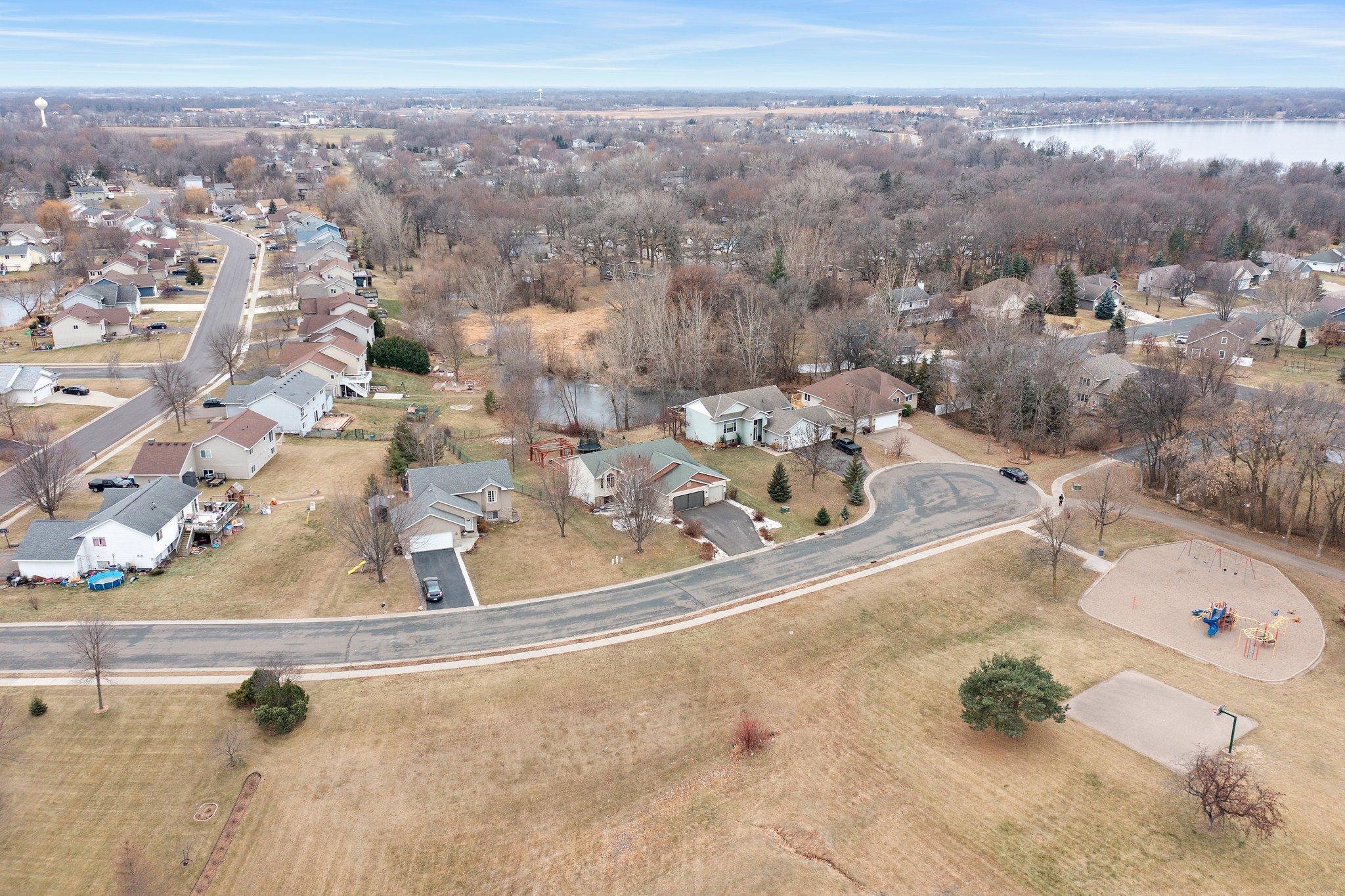 2204 Greenbriar Court