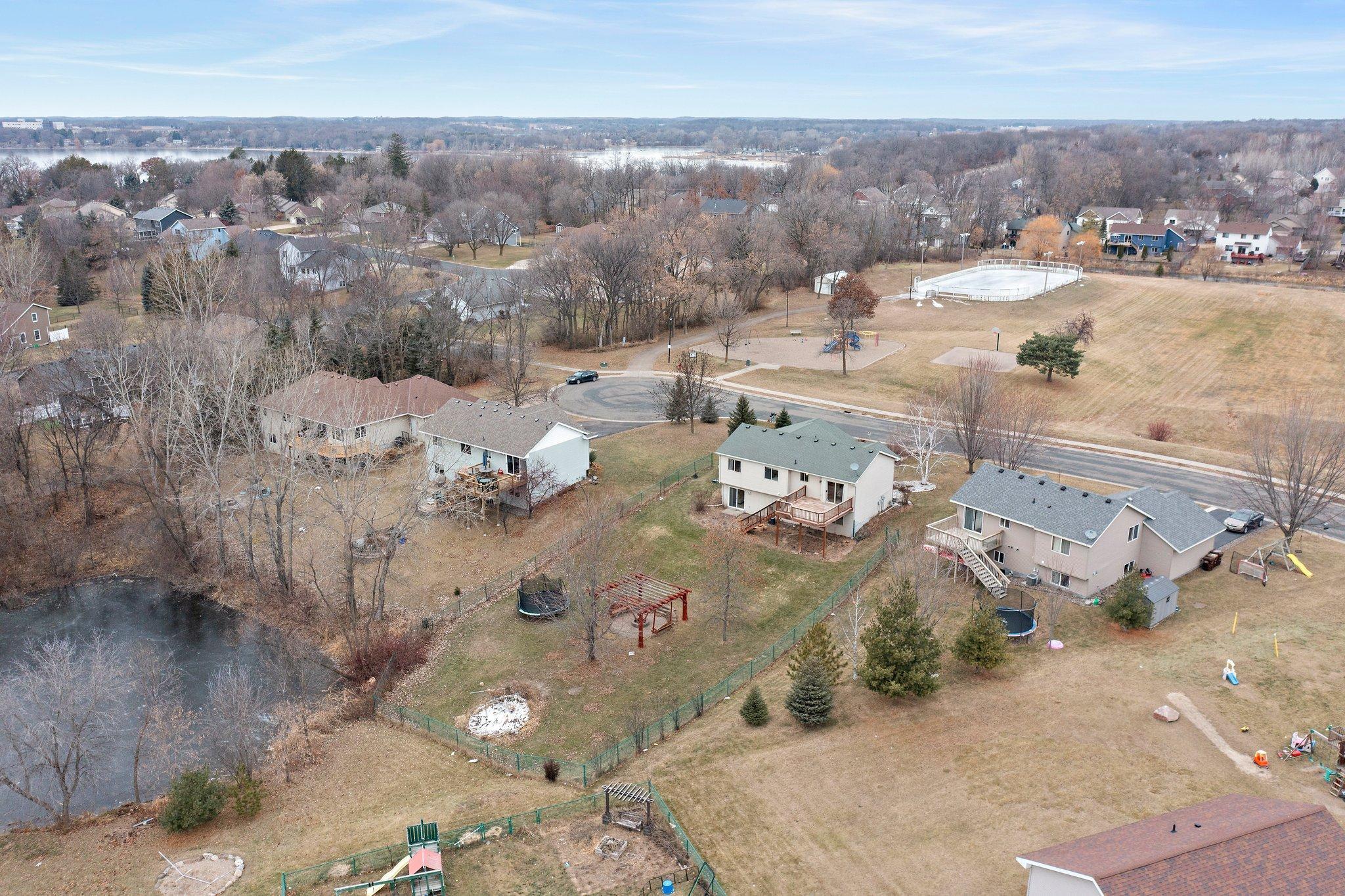 2204 Greenbriar Court