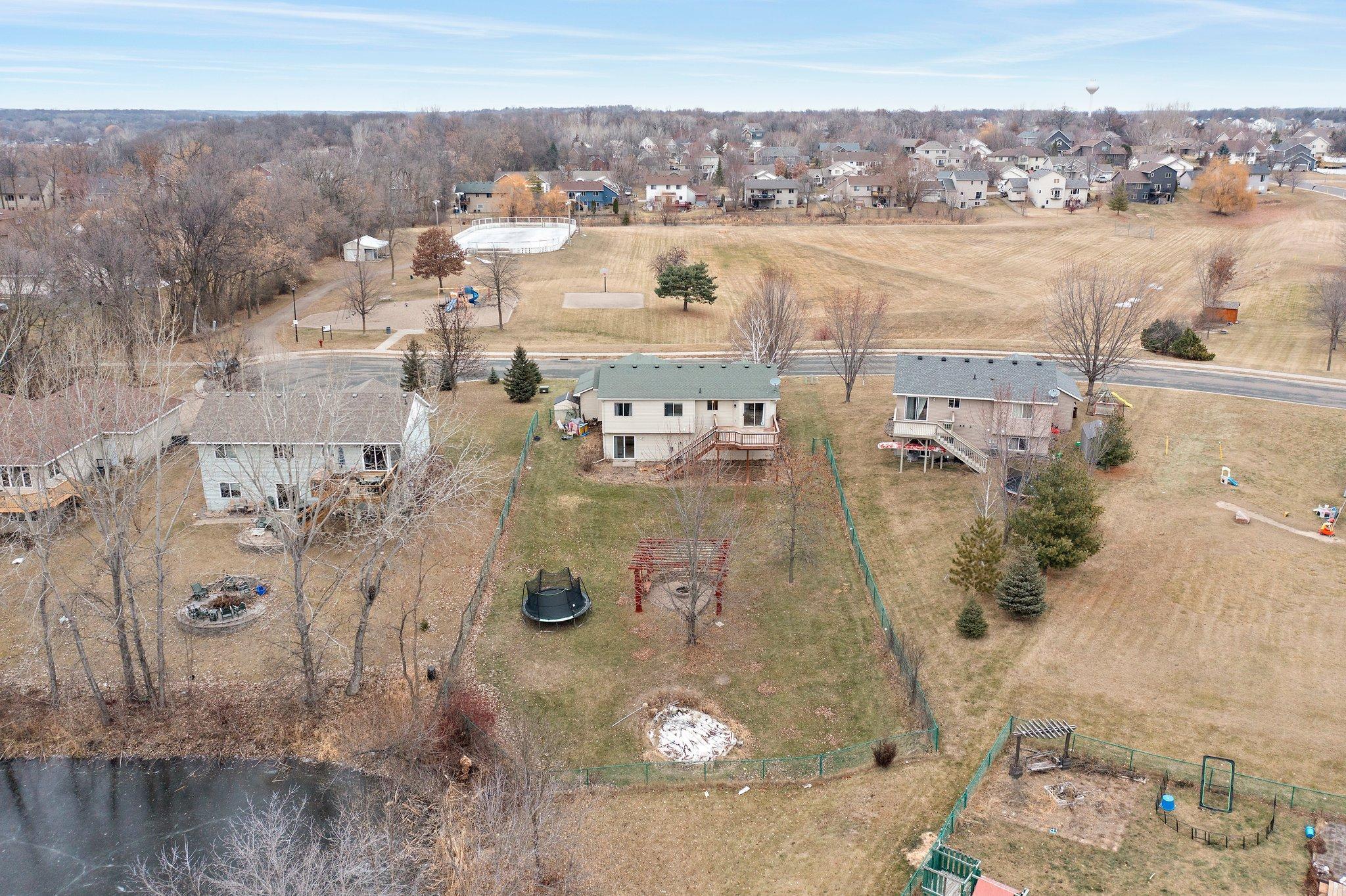 2204 Greenbriar Court
