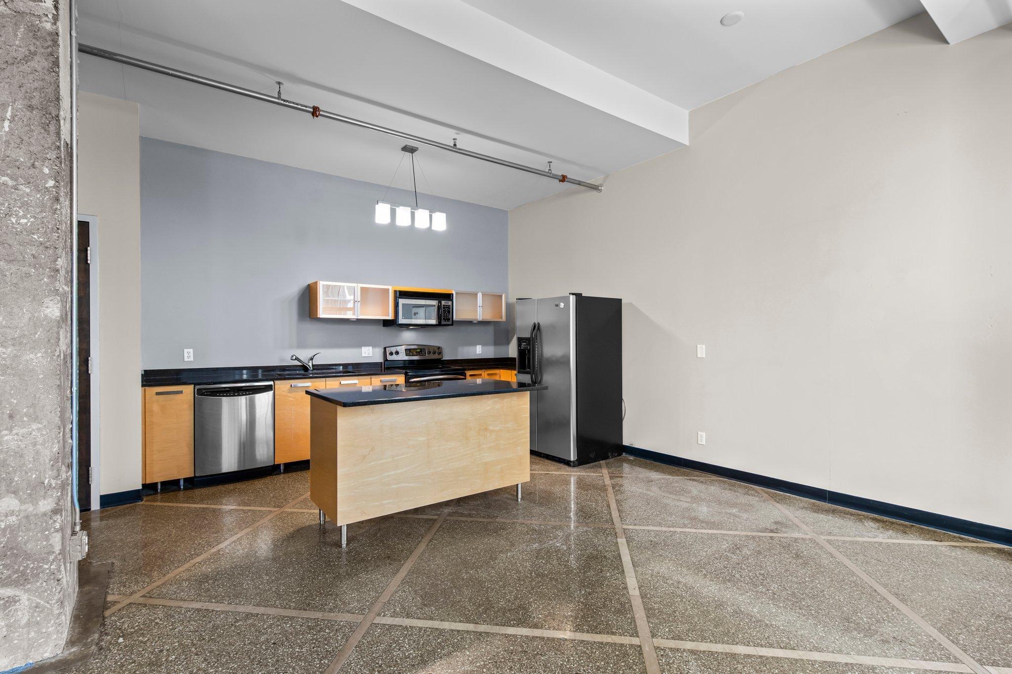 350 Saint Peter Street Unit: 1104