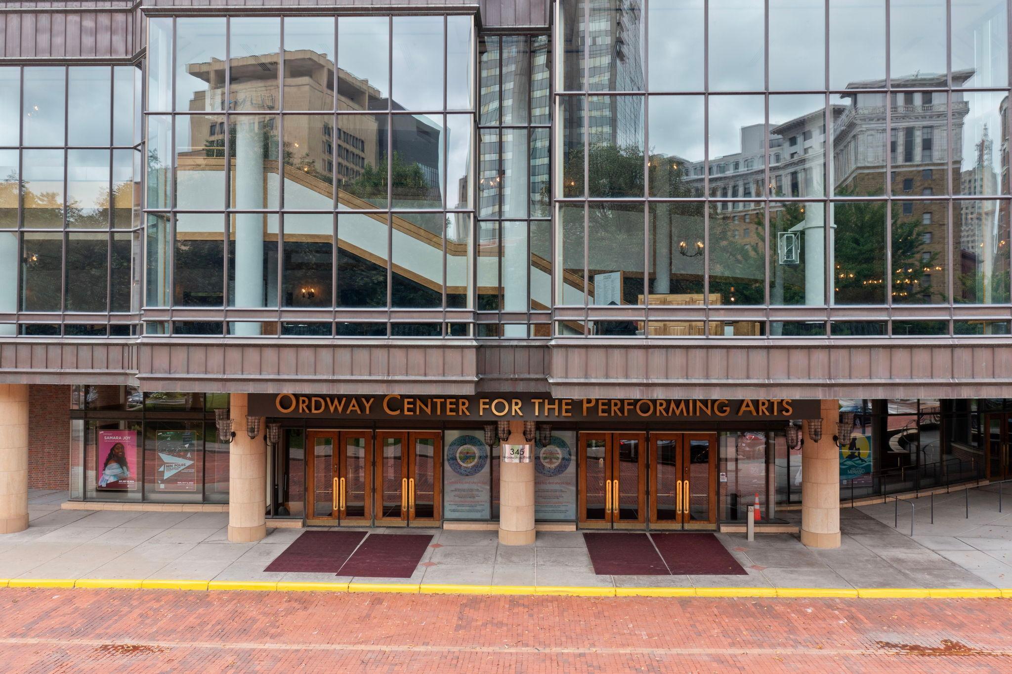 350 Saint Peter Street Unit: 1104