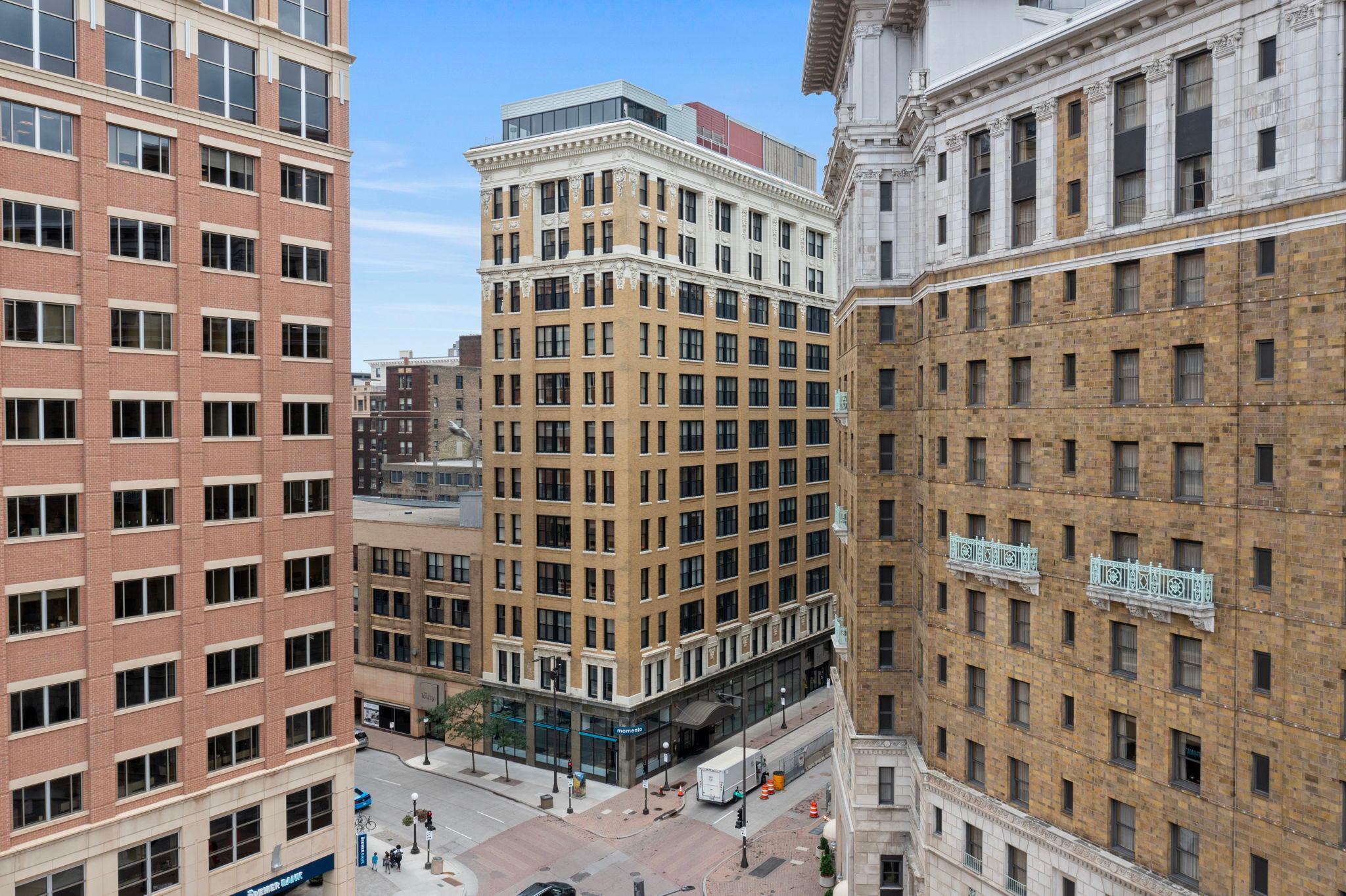 350 Saint Peter Street Unit: 1104