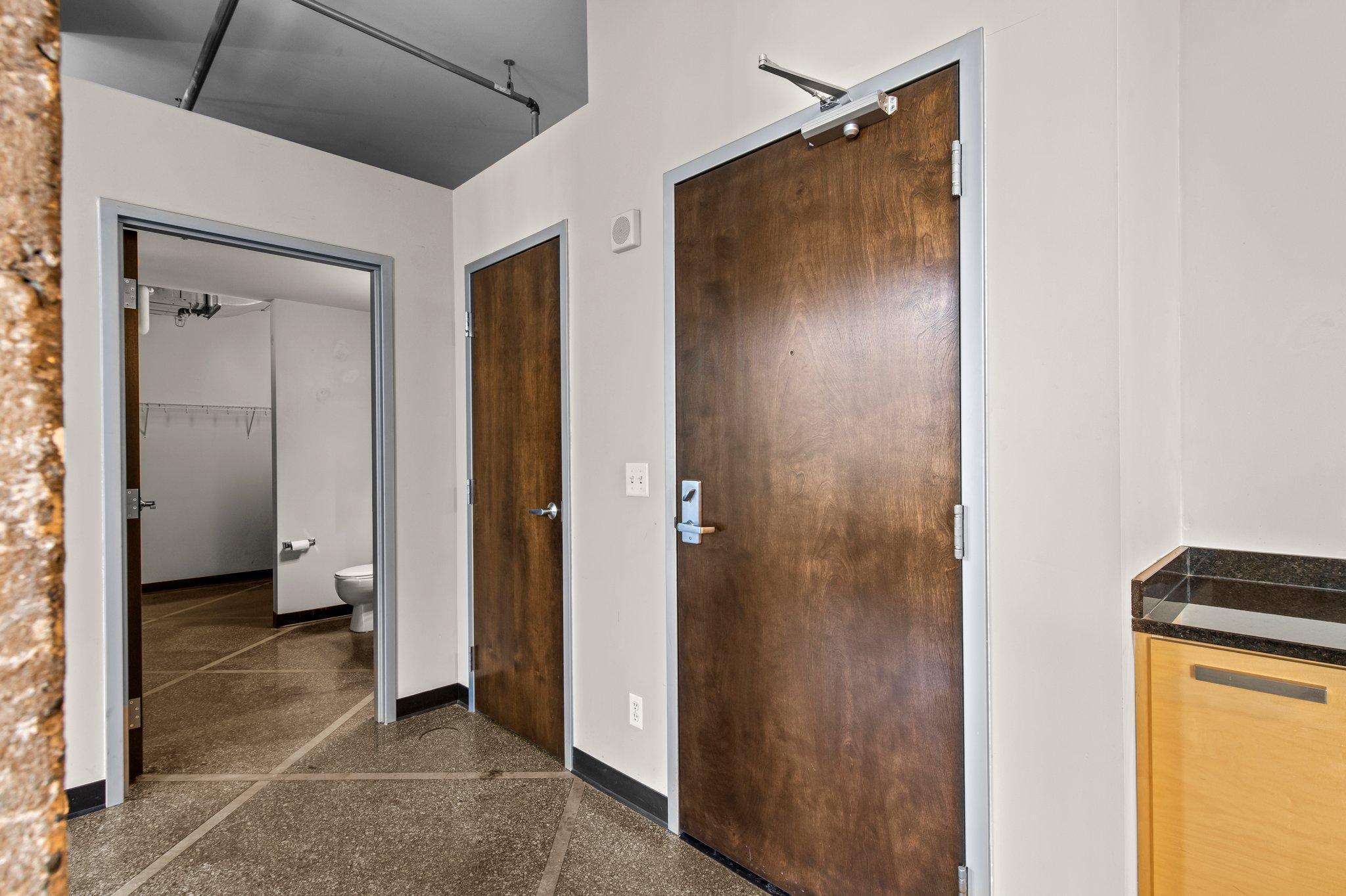 350 Saint Peter Street Unit: 1104