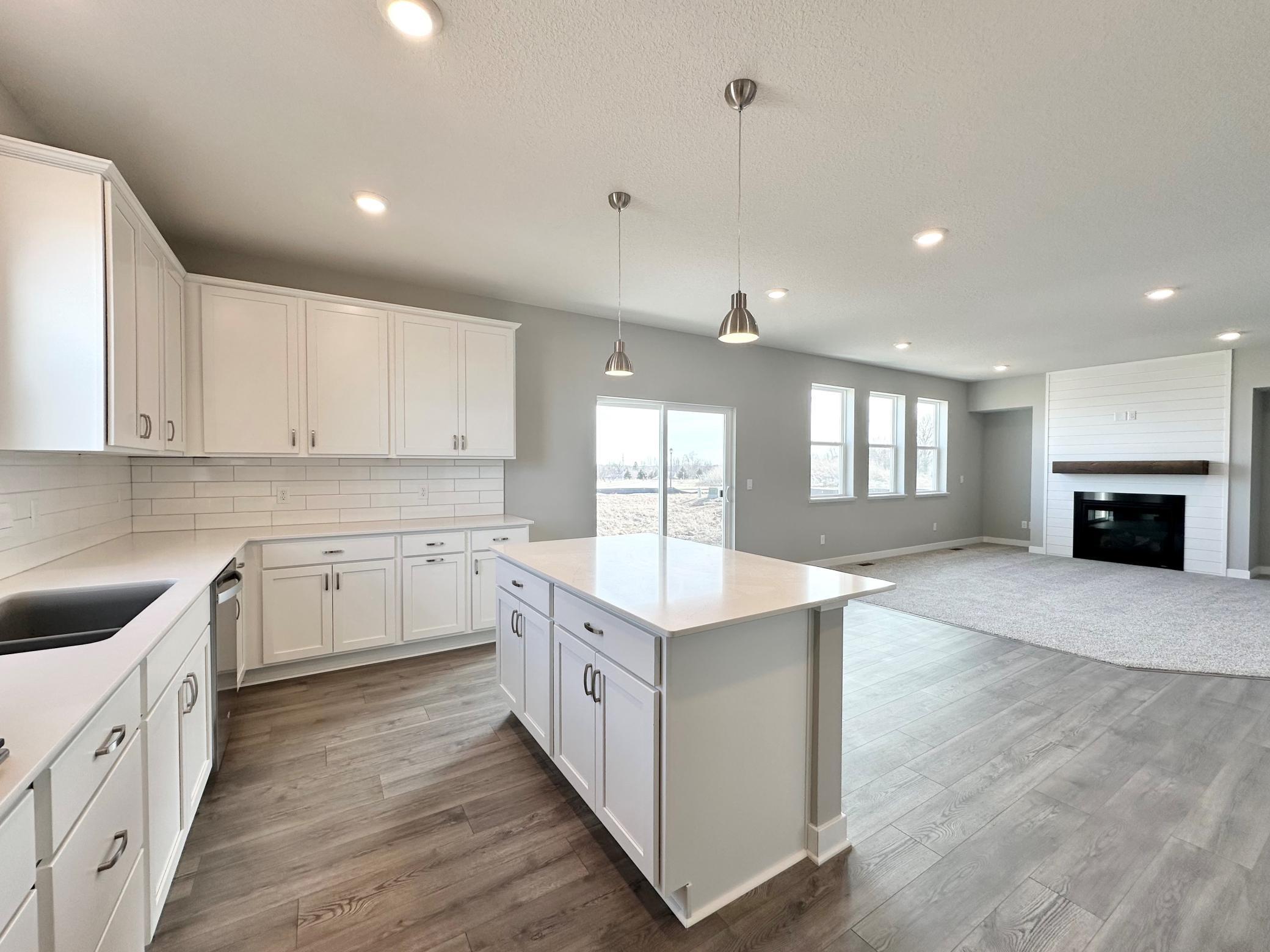 727 Winterberry Lane