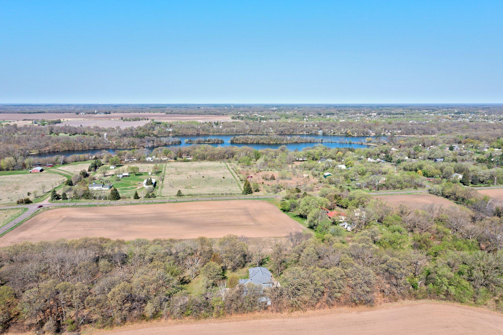 9527 253rd Avenue NW